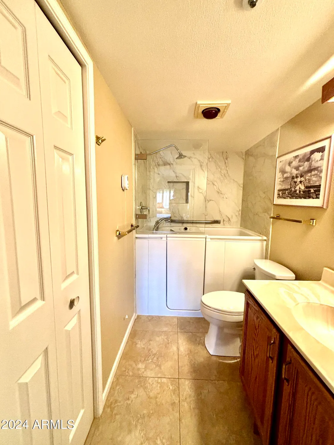Property Slideshow image 25 of 43 | 10330 w thunderbird blvd a321, Sun City, AZ, 85351