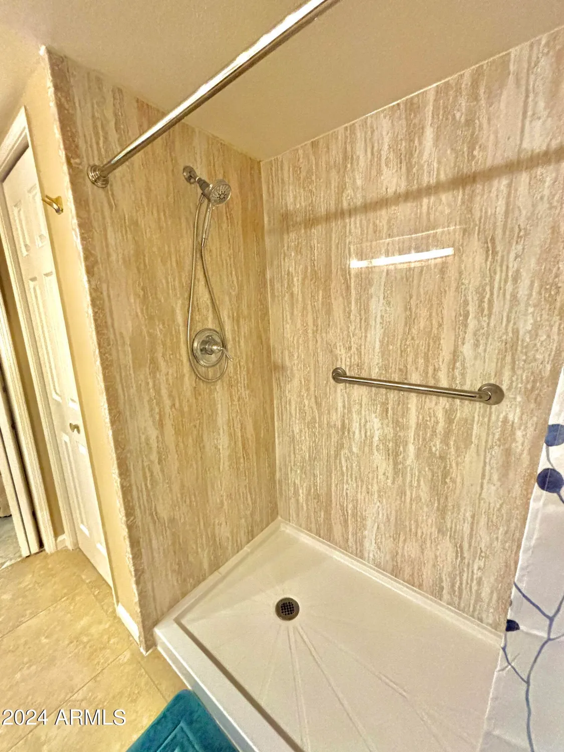 Property Slideshow image 33 of 43 | 10330 w thunderbird blvd a321, Sun City, AZ, 85351
