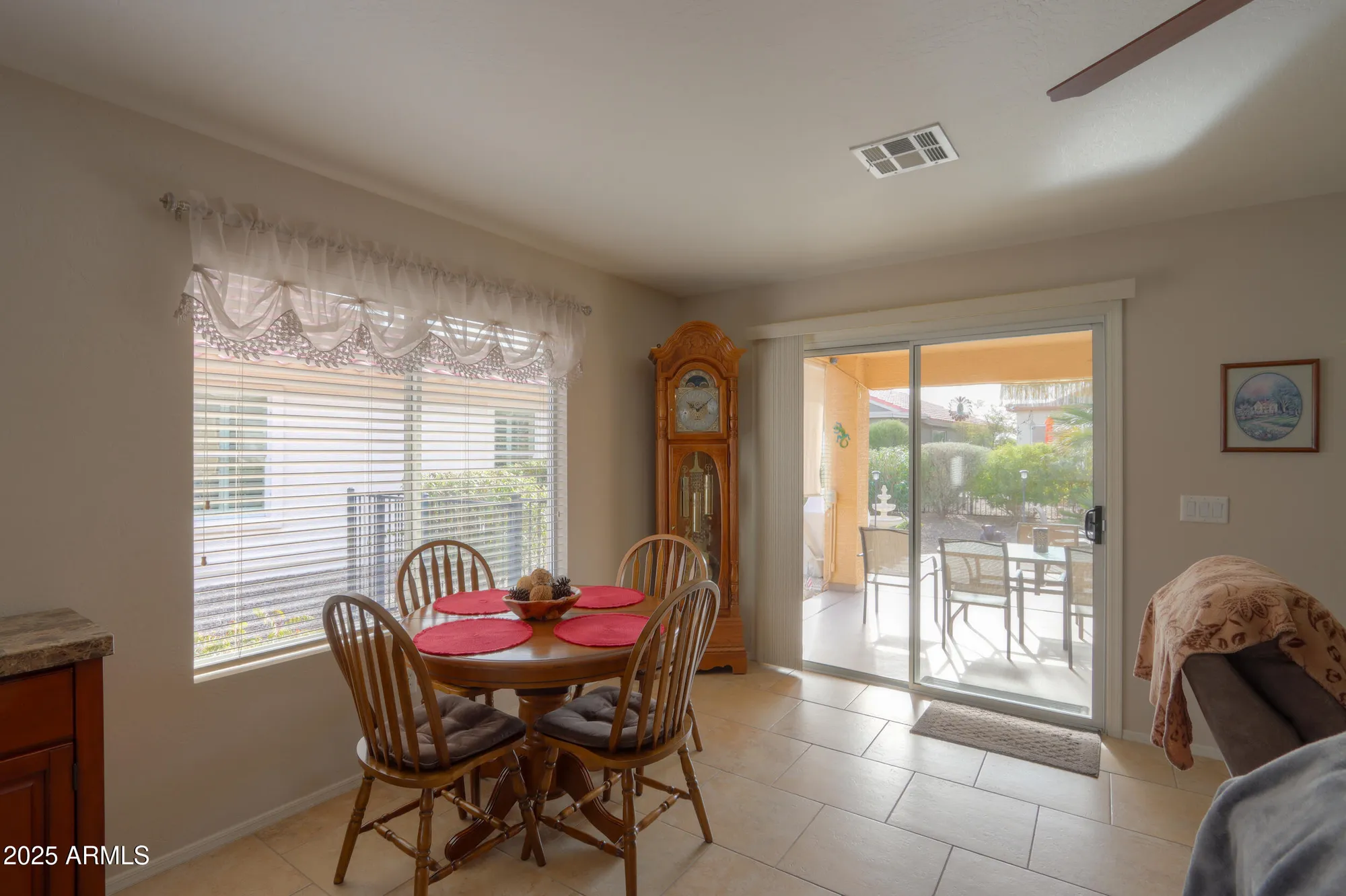 Property Slideshow image 9 of 34 | 2409 e antigua dr, Casa Grande, AZ, 85194