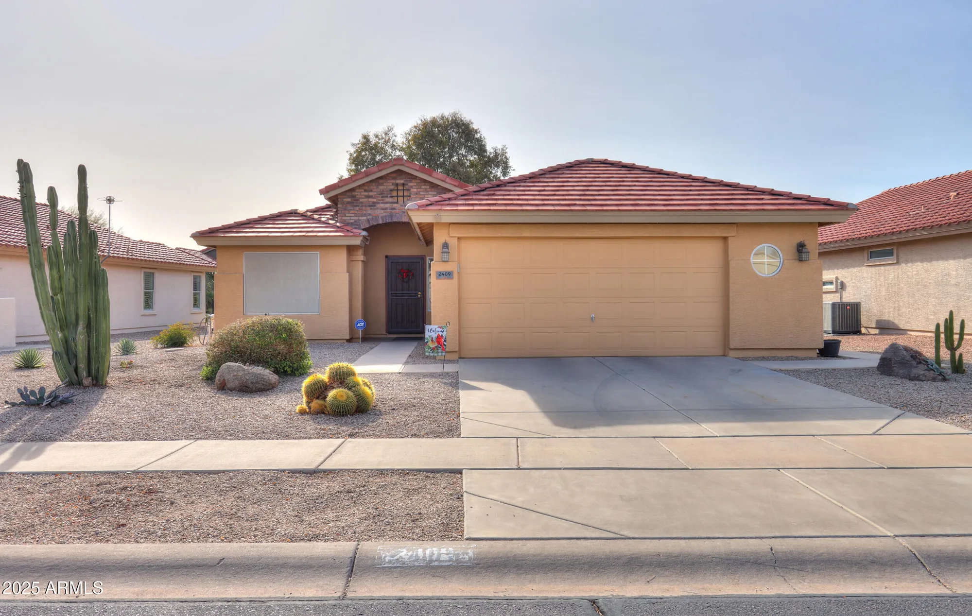 Property Slideshow image 1 of 34 | 2409 e antigua dr, Casa Grande, AZ, 85194