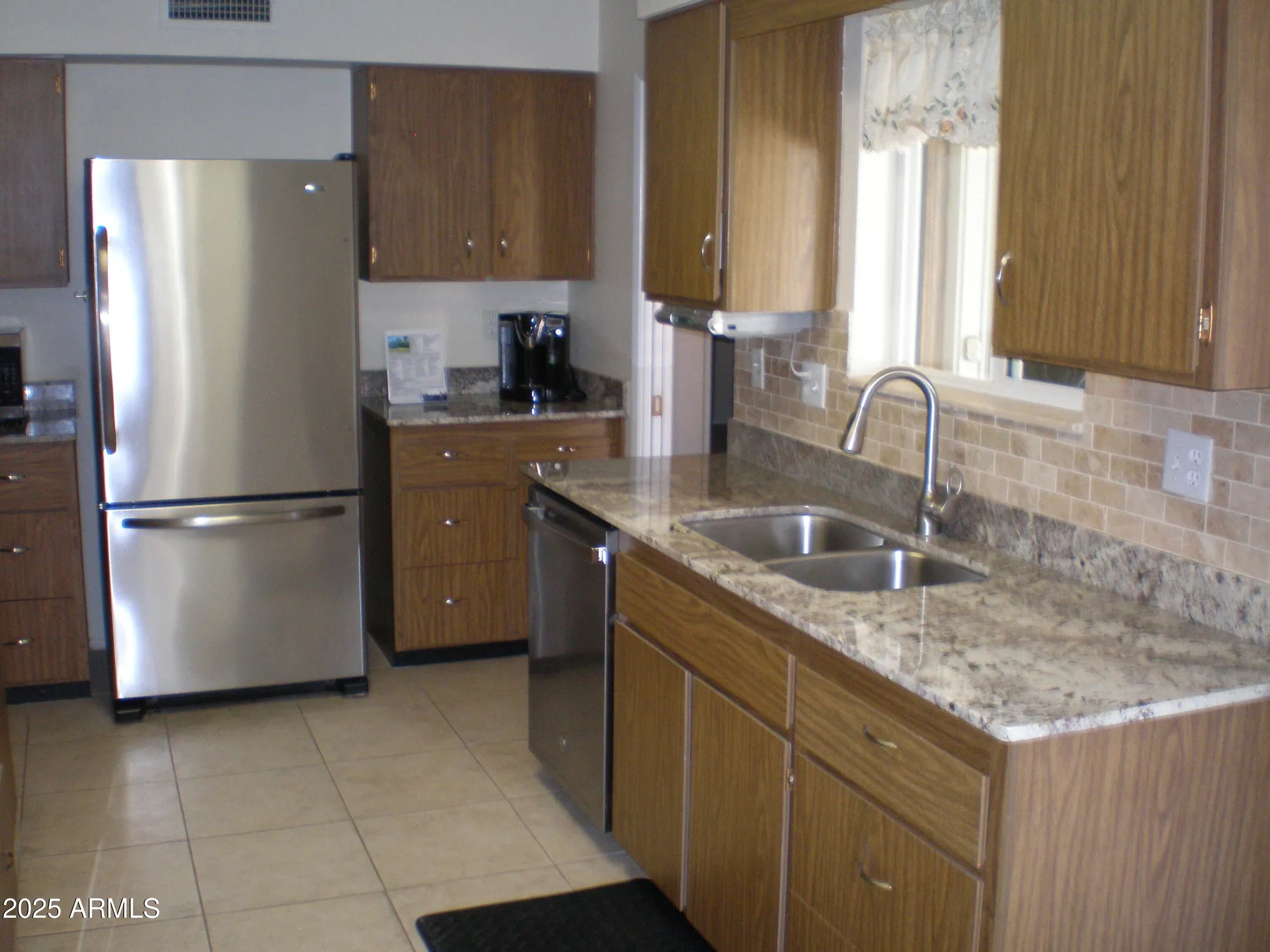 Property Slideshow image 21 of 84 | 10731 w mission ln, Sun City, AZ, 85351