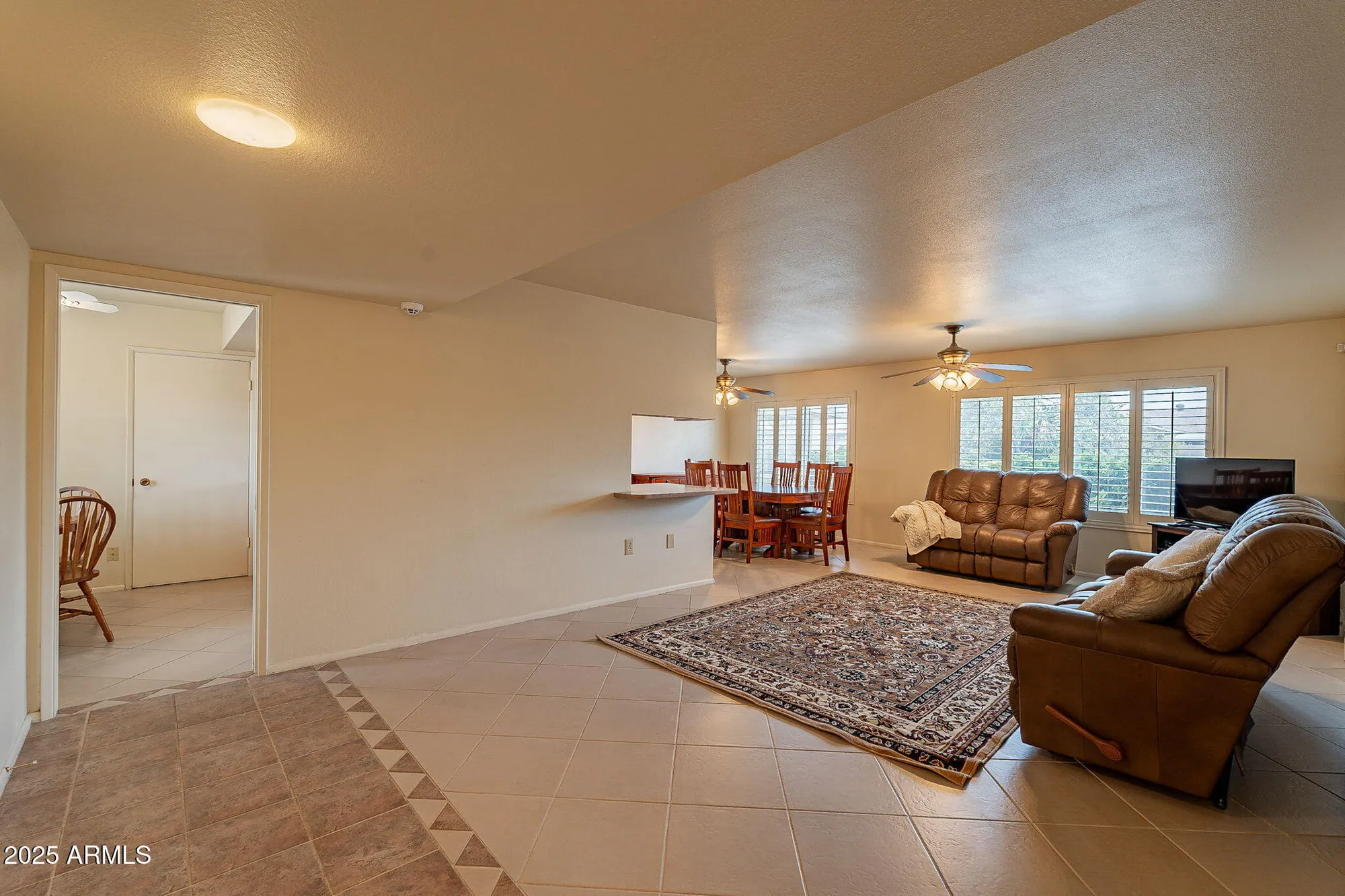 Property Slideshow image 8 of 37 | 10726 w pineaire dr, Sun City, AZ, 85351