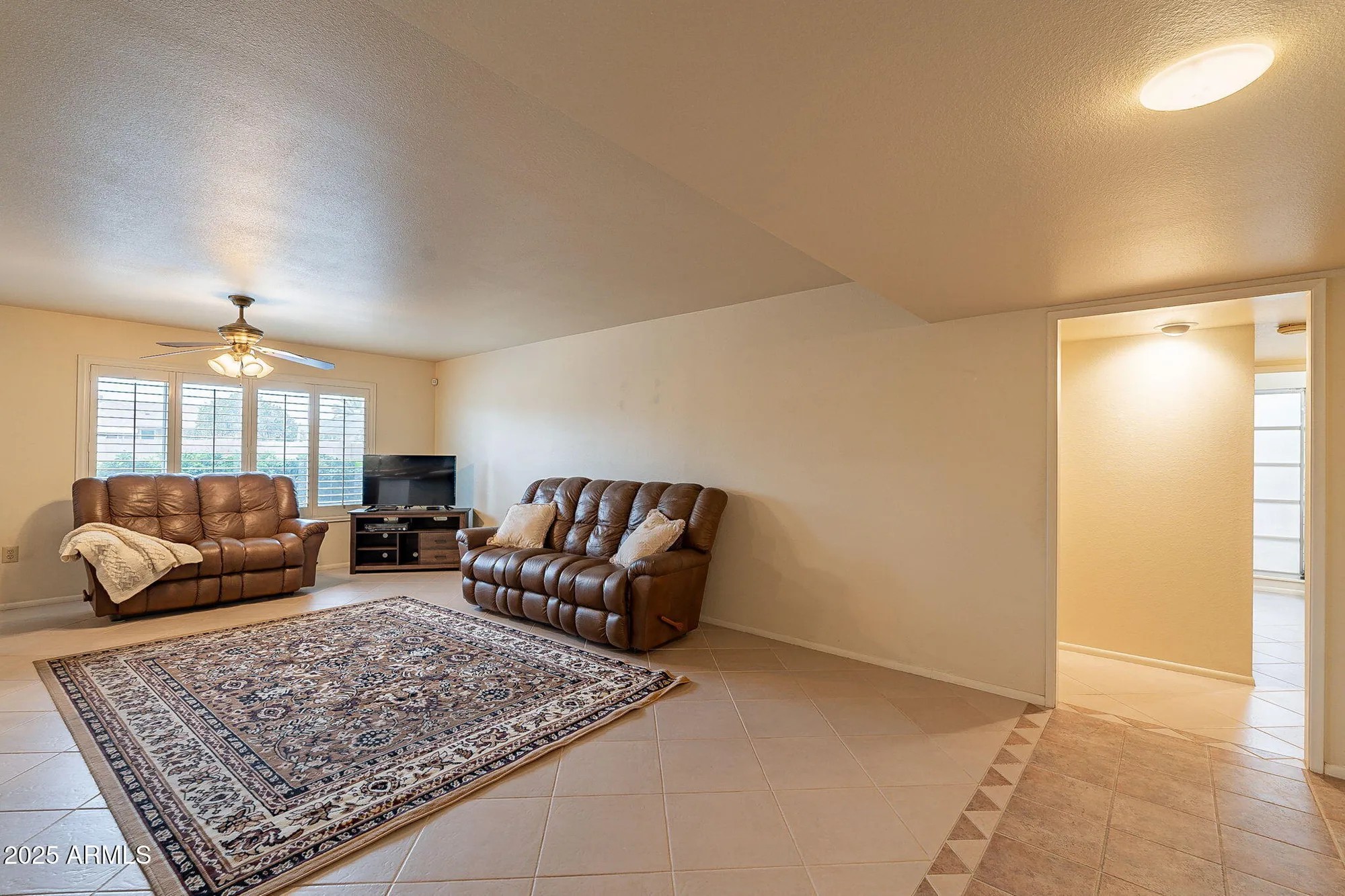 Property Slideshow image 9 of 37 | 10726 w pineaire dr, Sun City, AZ, 85351