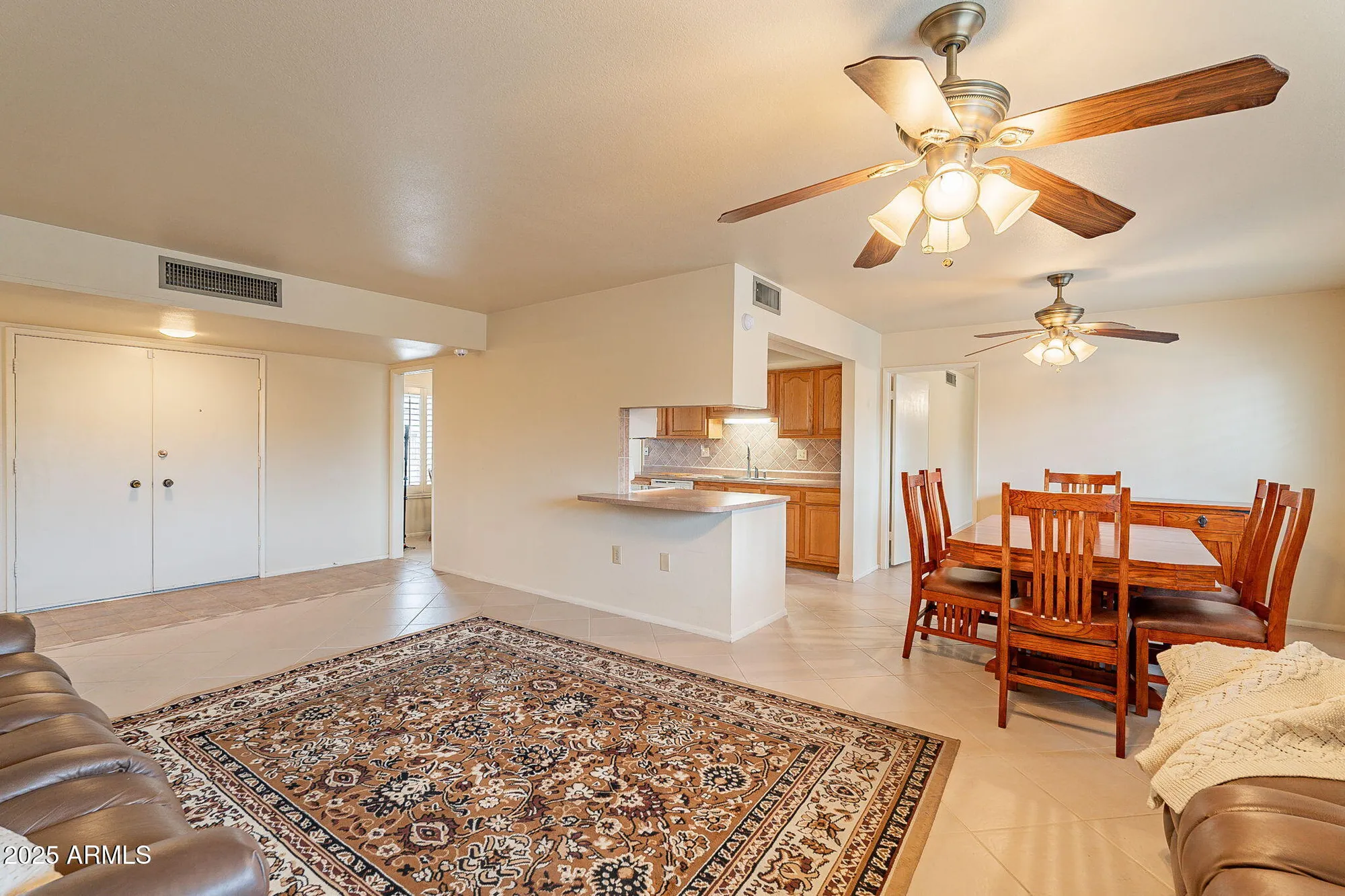 Property Slideshow image 10 of 37 | 10726 w pineaire dr, Sun City, AZ, 85351