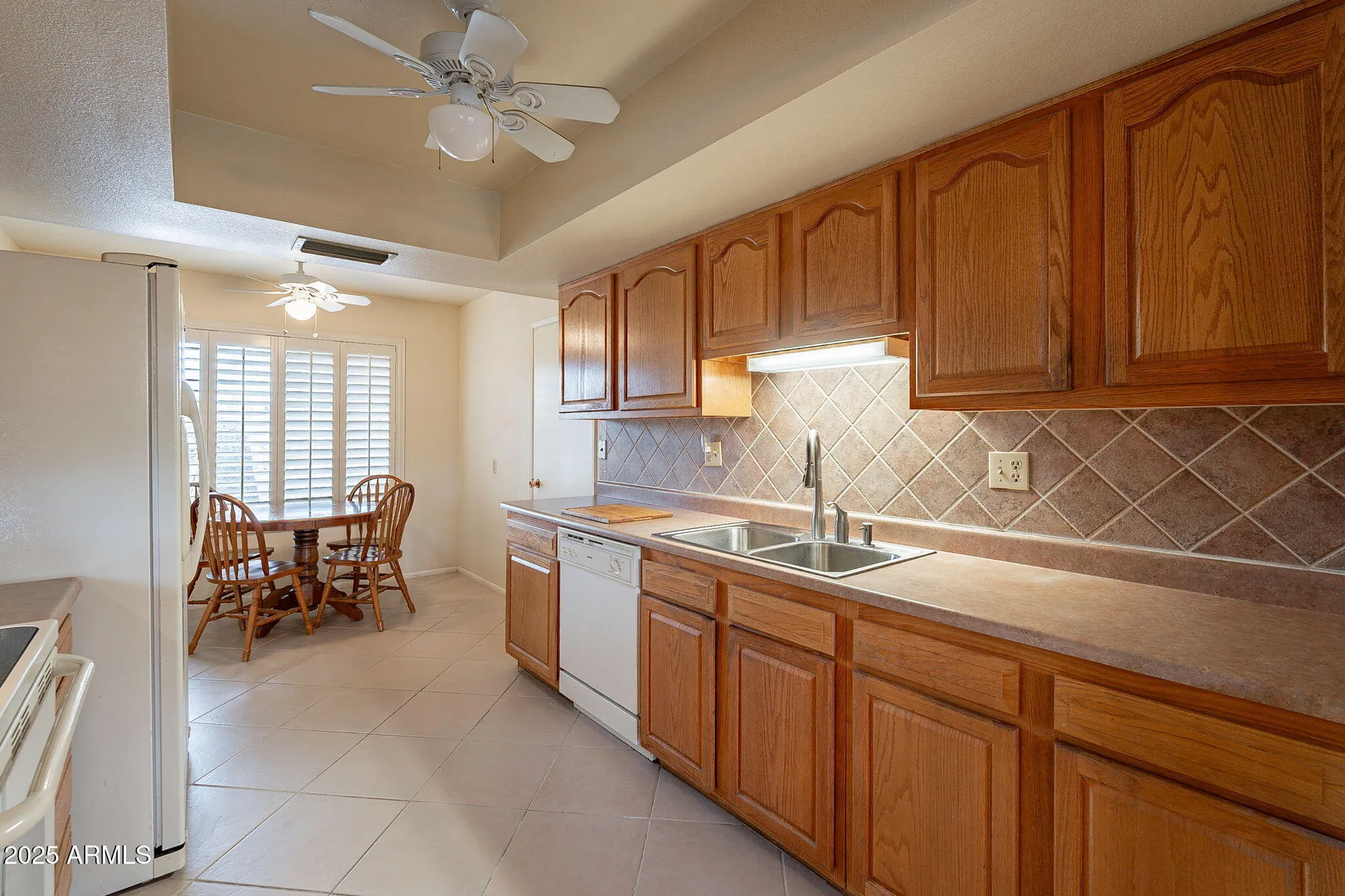 Property Slideshow image 16 of 37 | 10726 w pineaire dr, Sun City, AZ, 85351