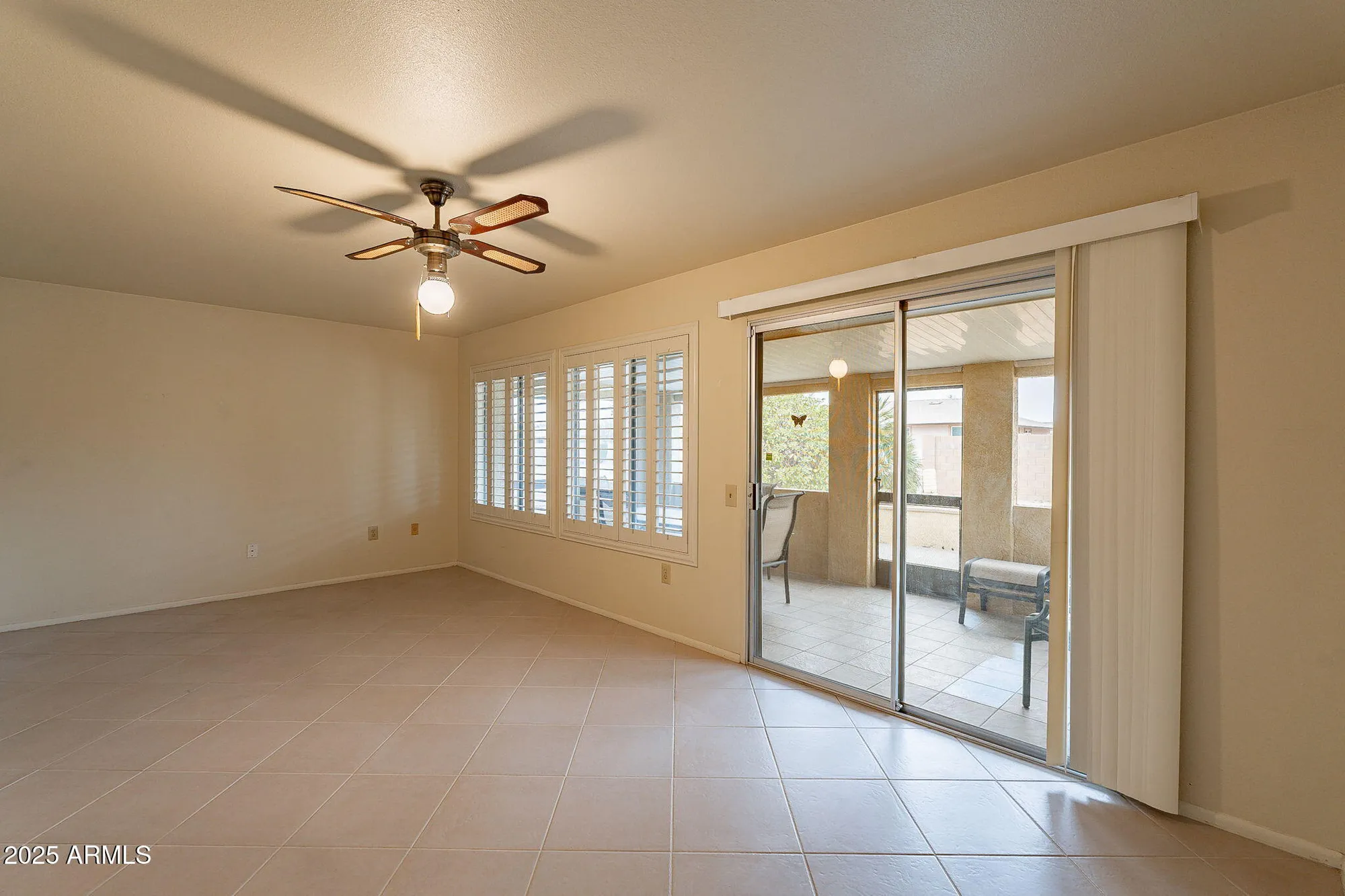 Property Slideshow image 21 of 37 | 10726 w pineaire dr, Sun City, AZ, 85351