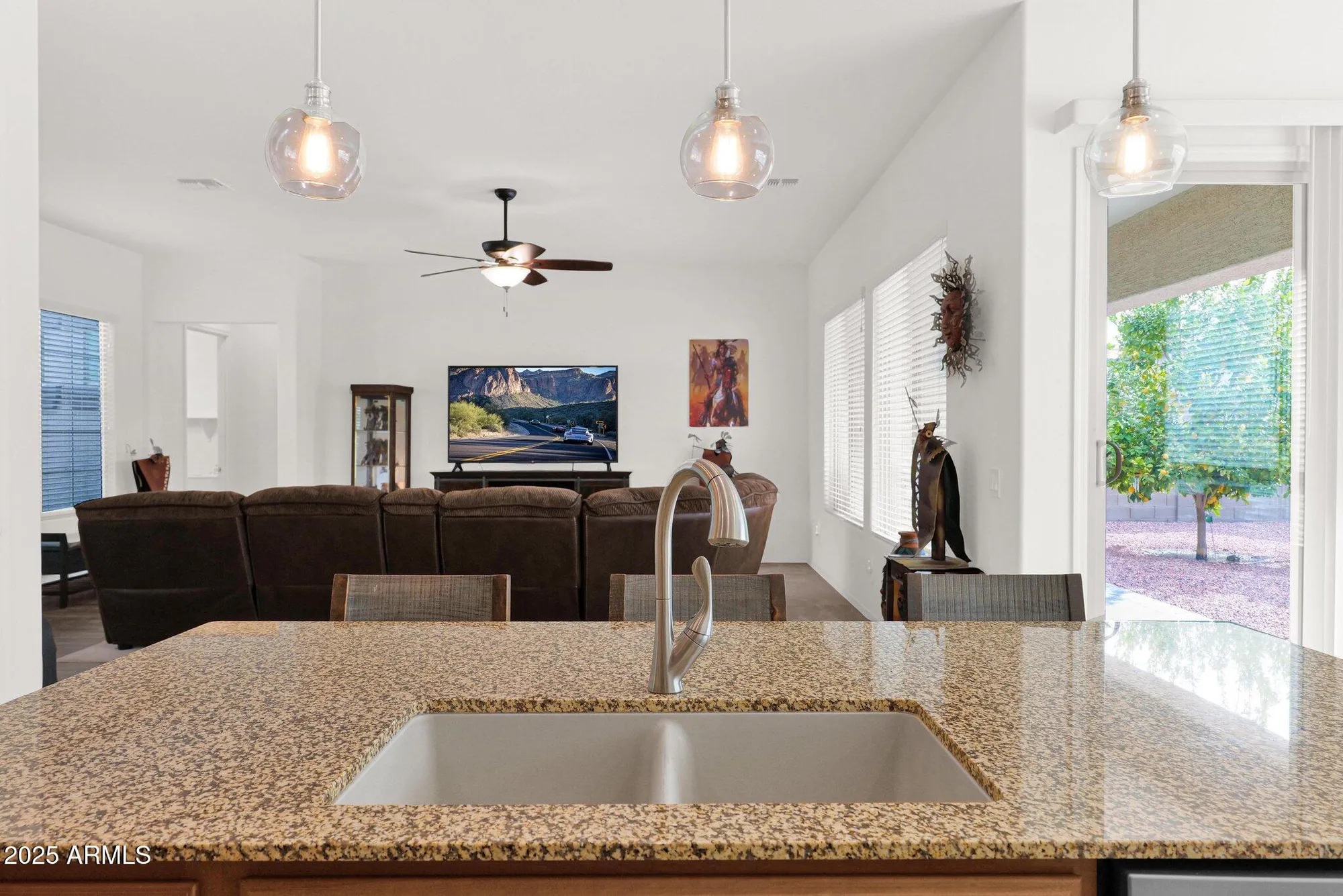 Property Slideshow image 16 of 46 | 18059 w tanglewood dr, Goodyear, AZ, 85338