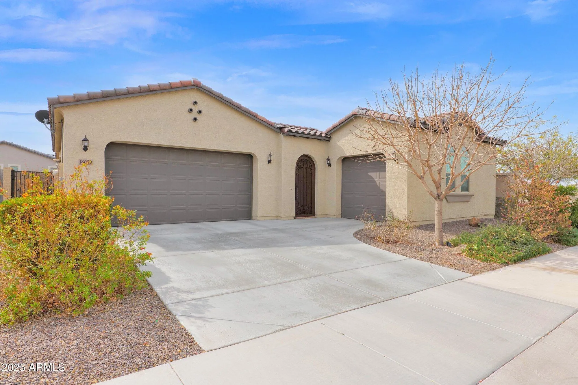 Property Slideshow image 34 of 46 | 18059 w tanglewood dr, Goodyear, AZ, 85338