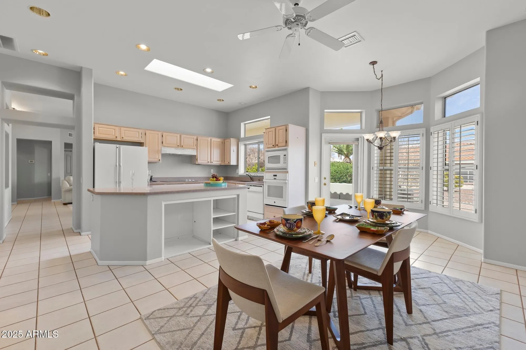 Property Slideshow image 16 of 34 | 15704 w sentinel dr, Sun City West, AZ, 85375