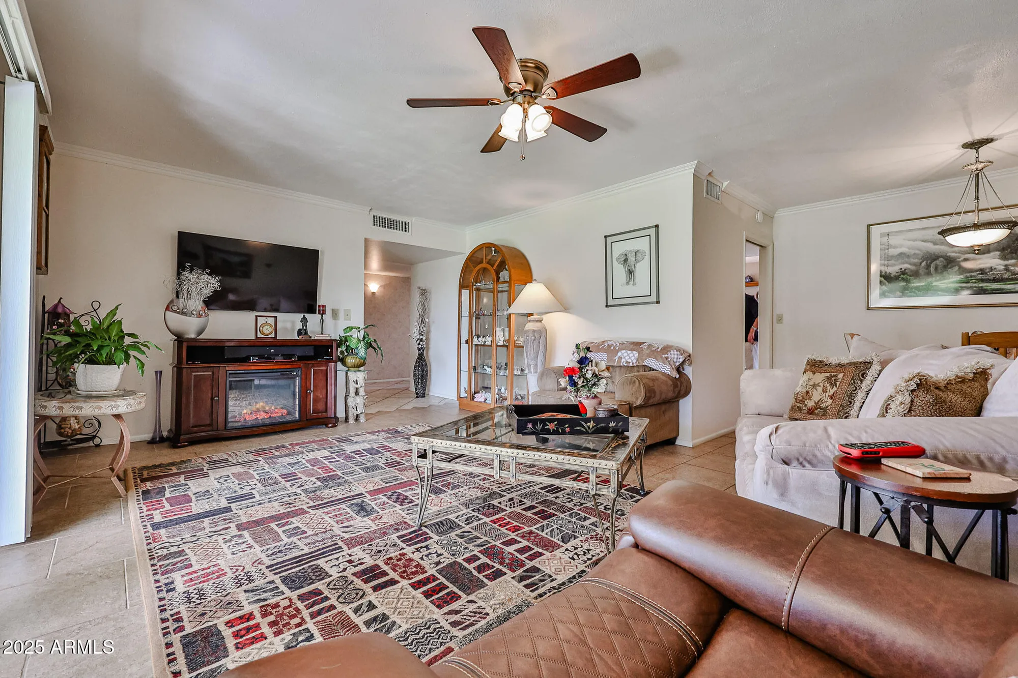 Property Slideshow image 8 of 31 | 13410 n cedar dr, Sun City, AZ, 85351