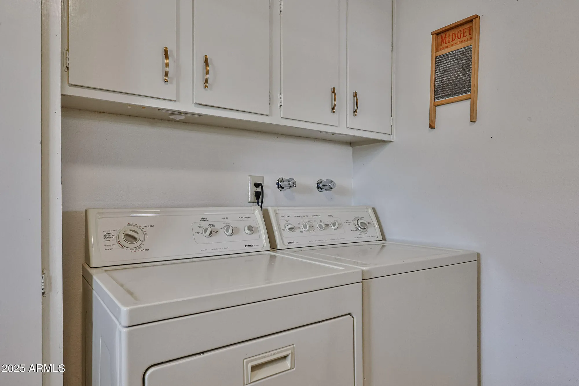 Property Slideshow image 26 of 31 | 13410 n cedar dr, Sun City, AZ, 85351