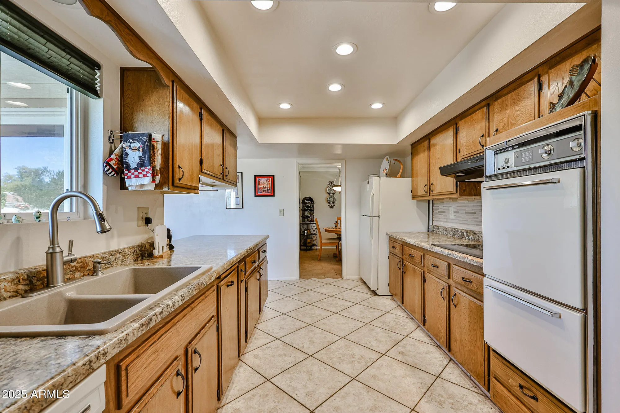 Property Slideshow image 14 of 31 | 13410 n cedar dr, Sun City, AZ, 85351