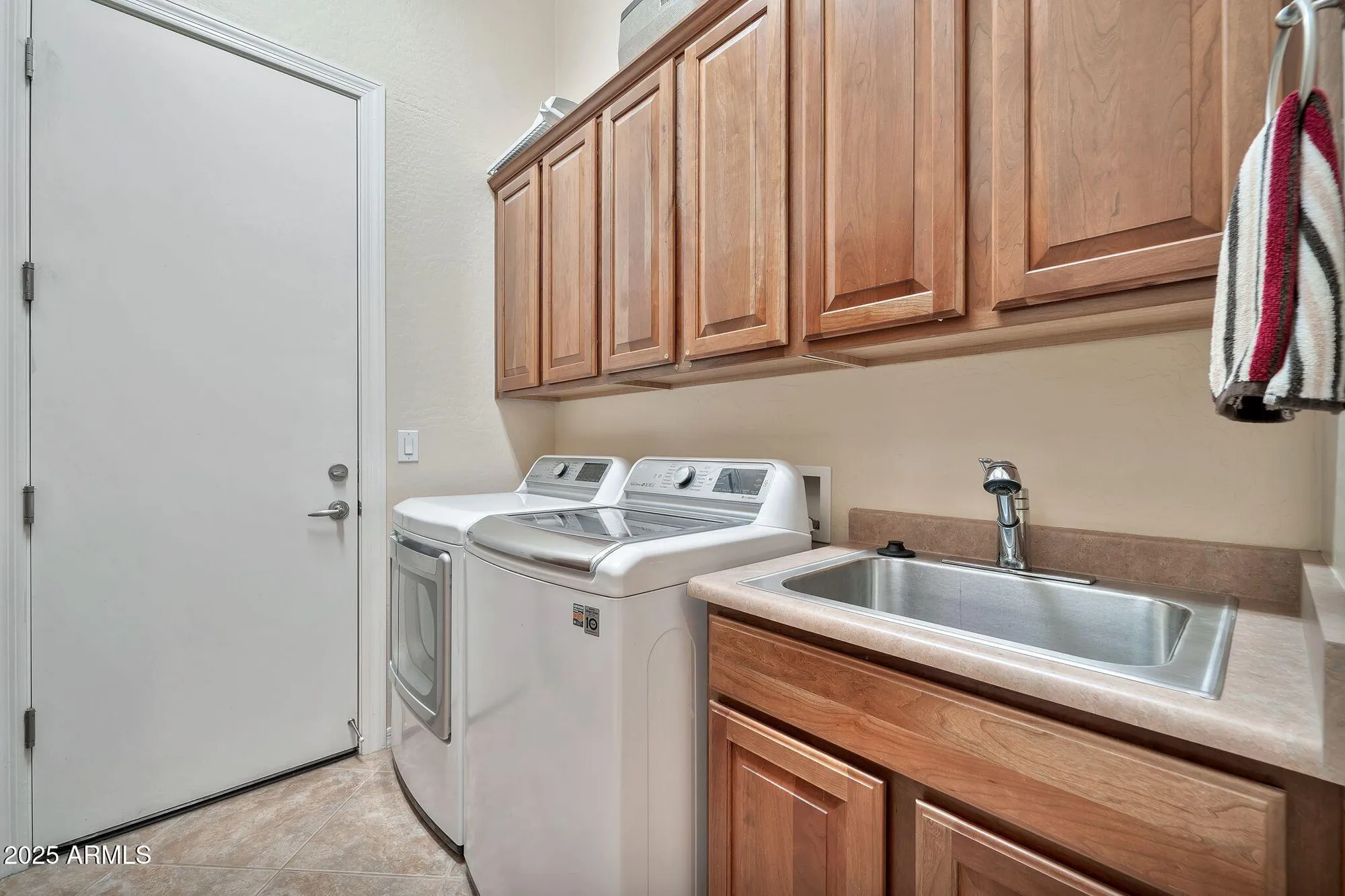 Property Slideshow image 32 of 54 | 1320 w whitman dr, Anthem, AZ, 85086