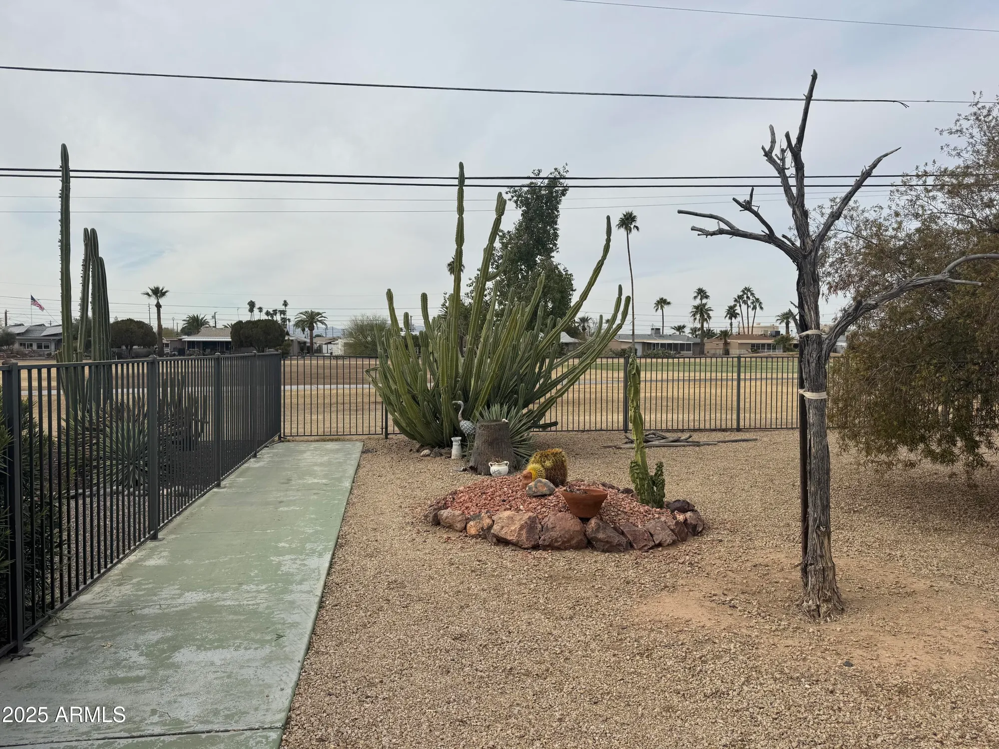 Property Slideshow image 34 of 42 | 12236 n pebble beach dr, Sun City, AZ, 85351