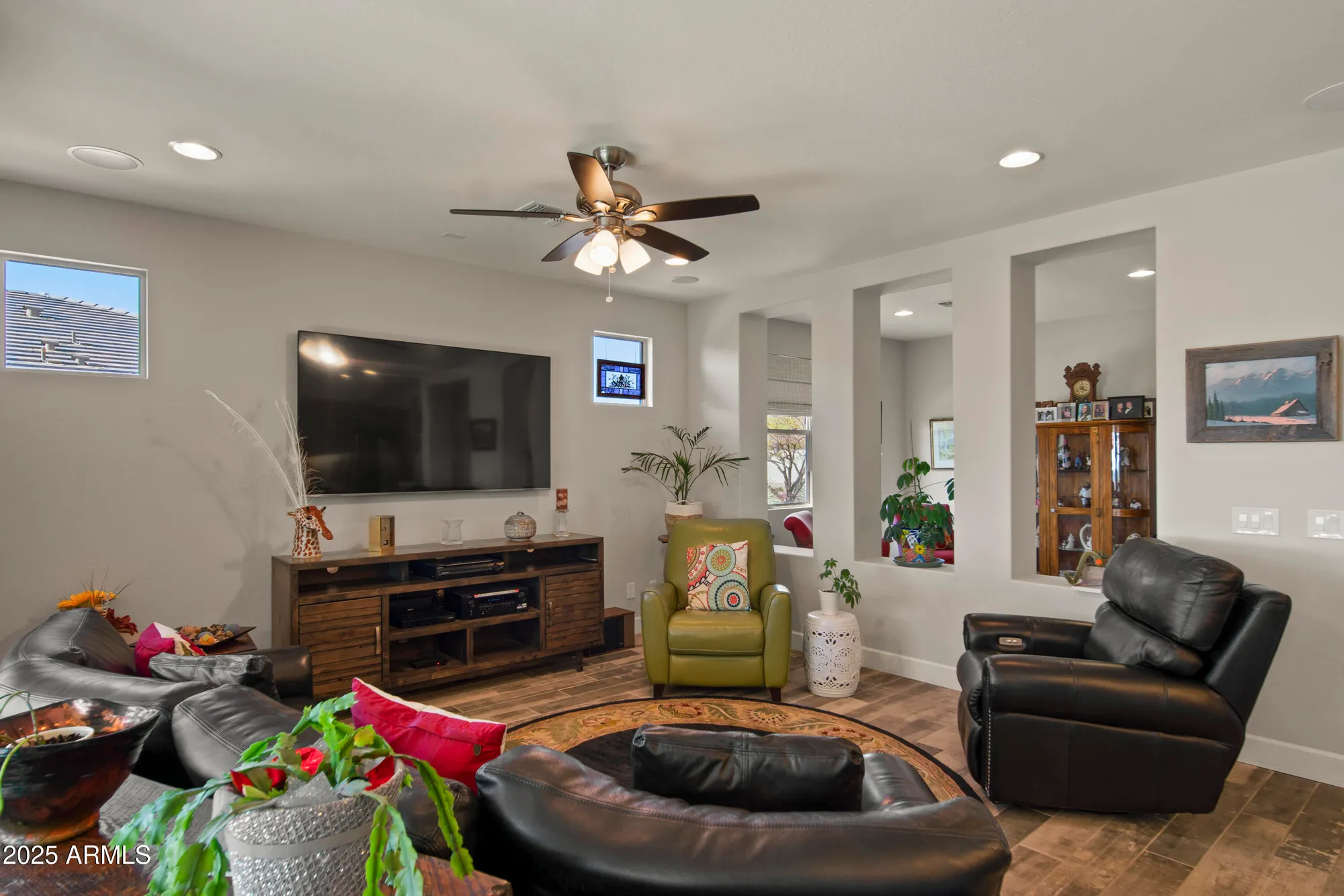 Property Slideshow image 16 of 101 | 4413 noble dr, Wickenburg, AZ, 85390