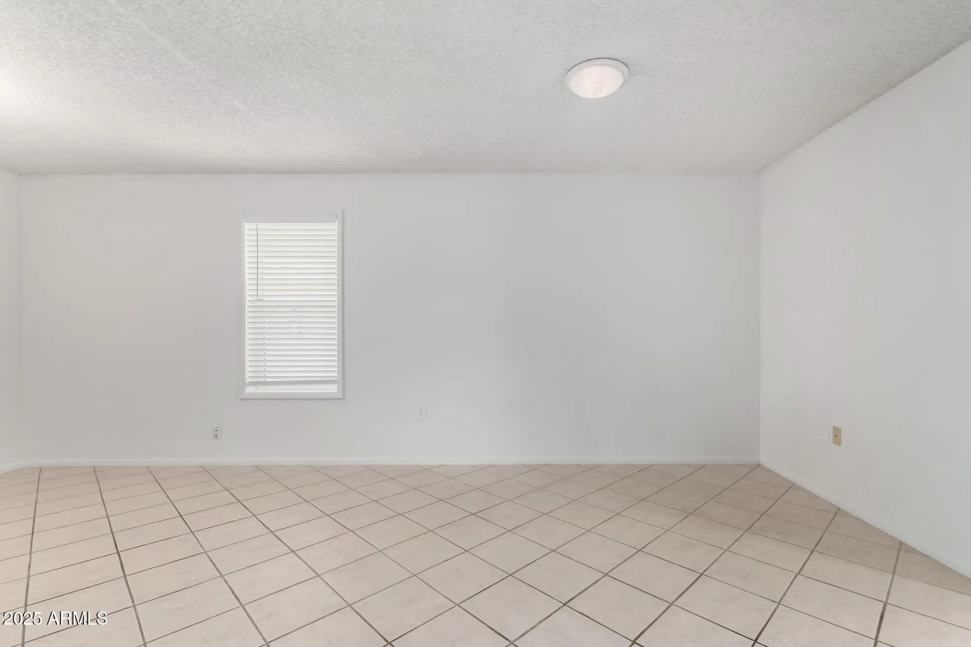 Property Slideshow image 15 of 67 | 10816 w venturi dr, Sun City, AZ, 85351