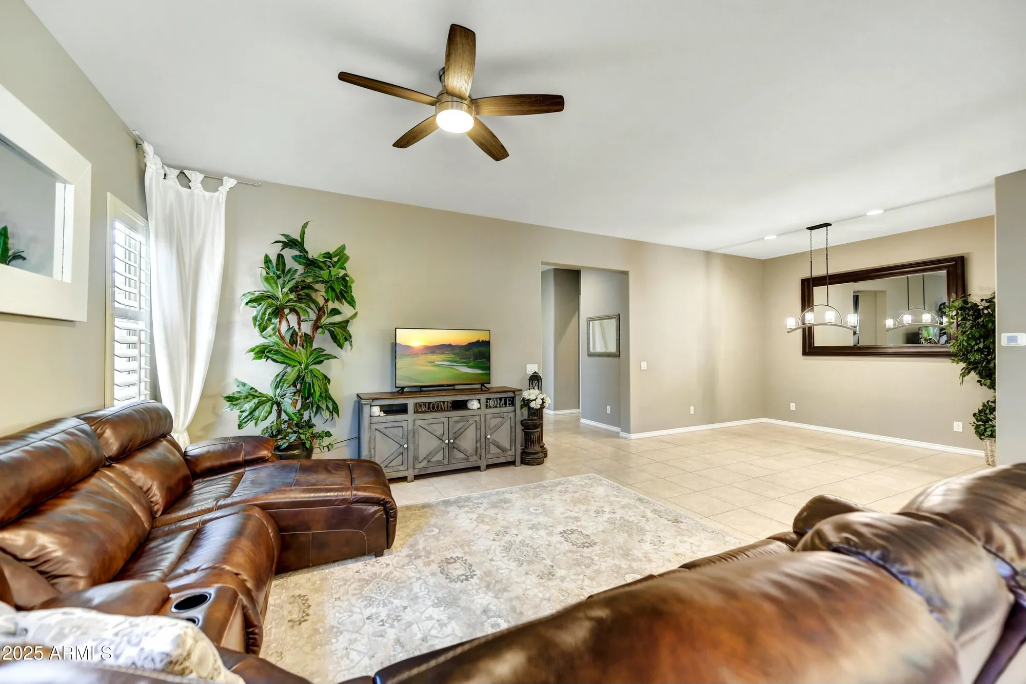 Property Slideshow image 18 of 52 | 210 e bergamot ln, Queen Creek, AZ, 85140