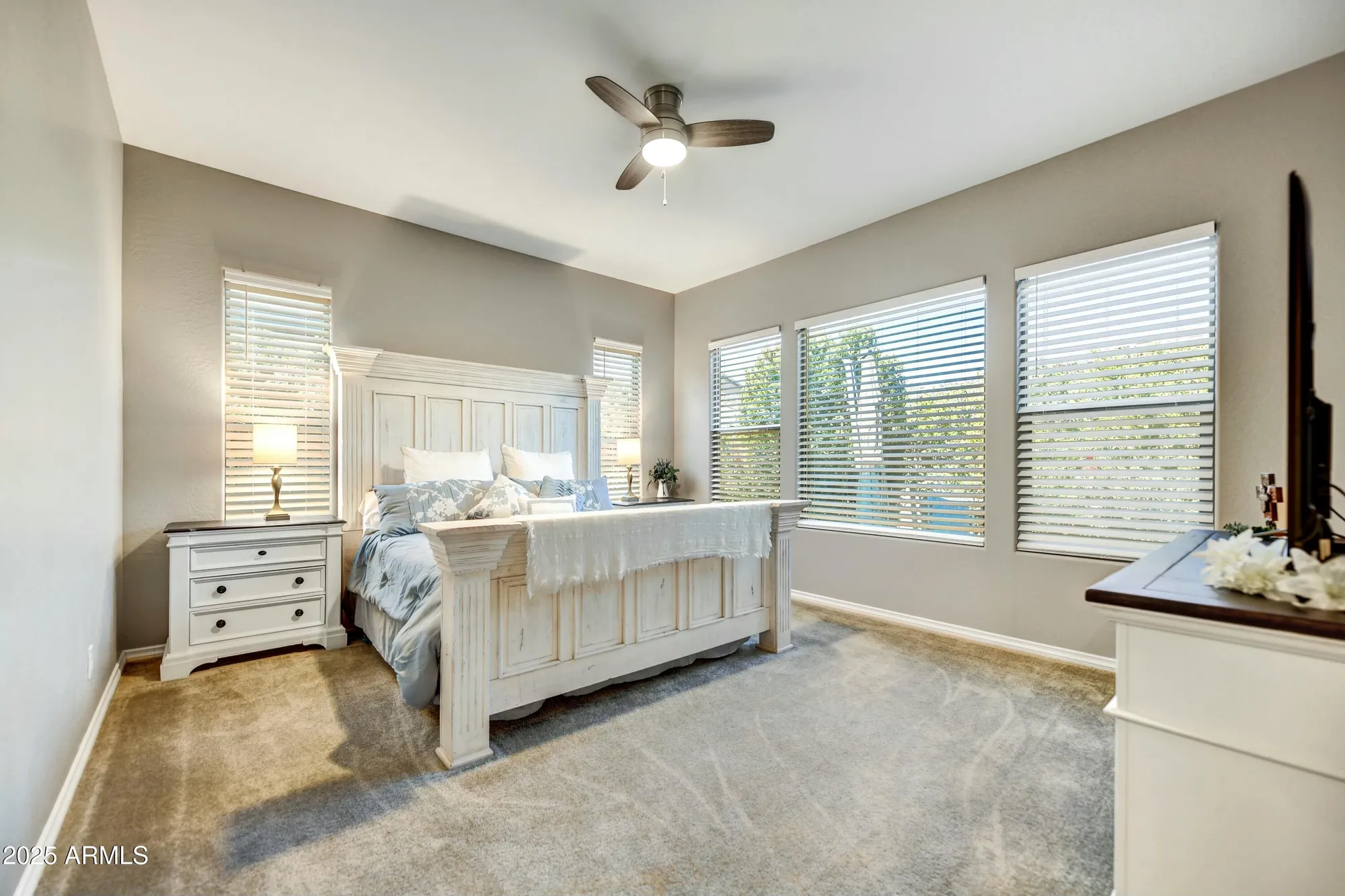 Property Slideshow image 21 of 52 | 210 e bergamot ln, Queen Creek, AZ, 85140