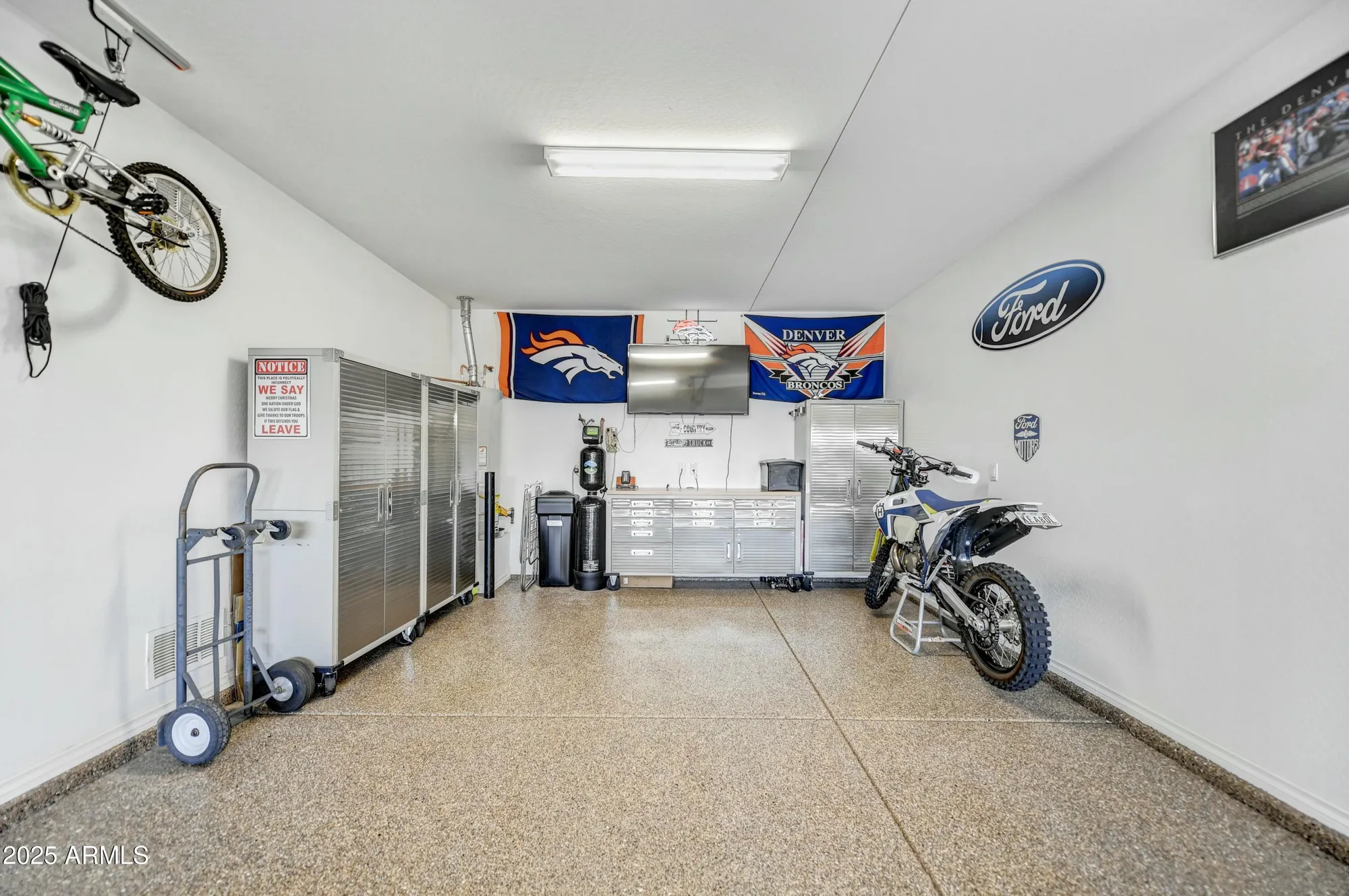 Property Slideshow image 28 of 52 | 210 e bergamot ln, Queen Creek, AZ, 85140