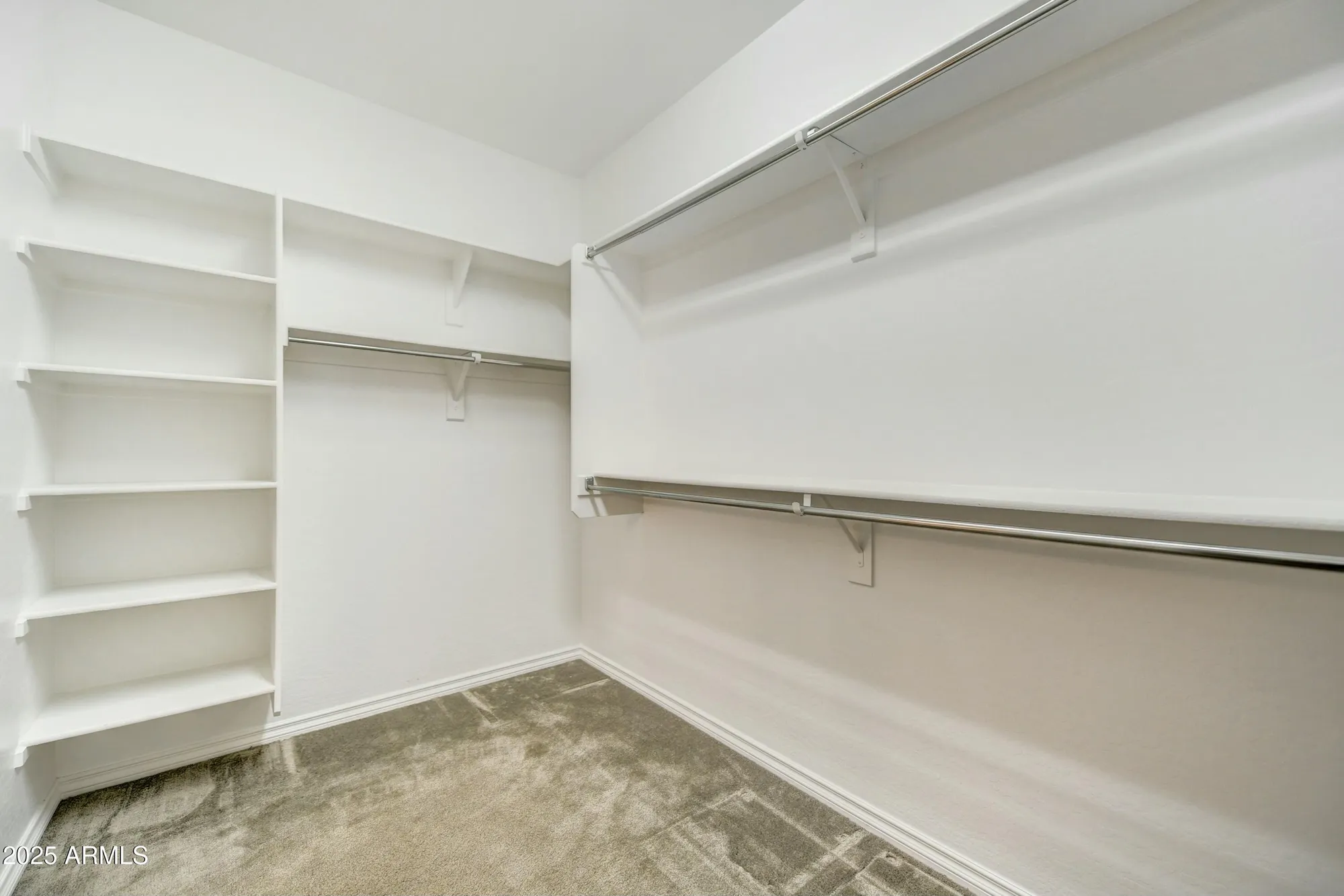 Property Slideshow image 24 of 52 | 210 e bergamot ln, Queen Creek, AZ, 85140