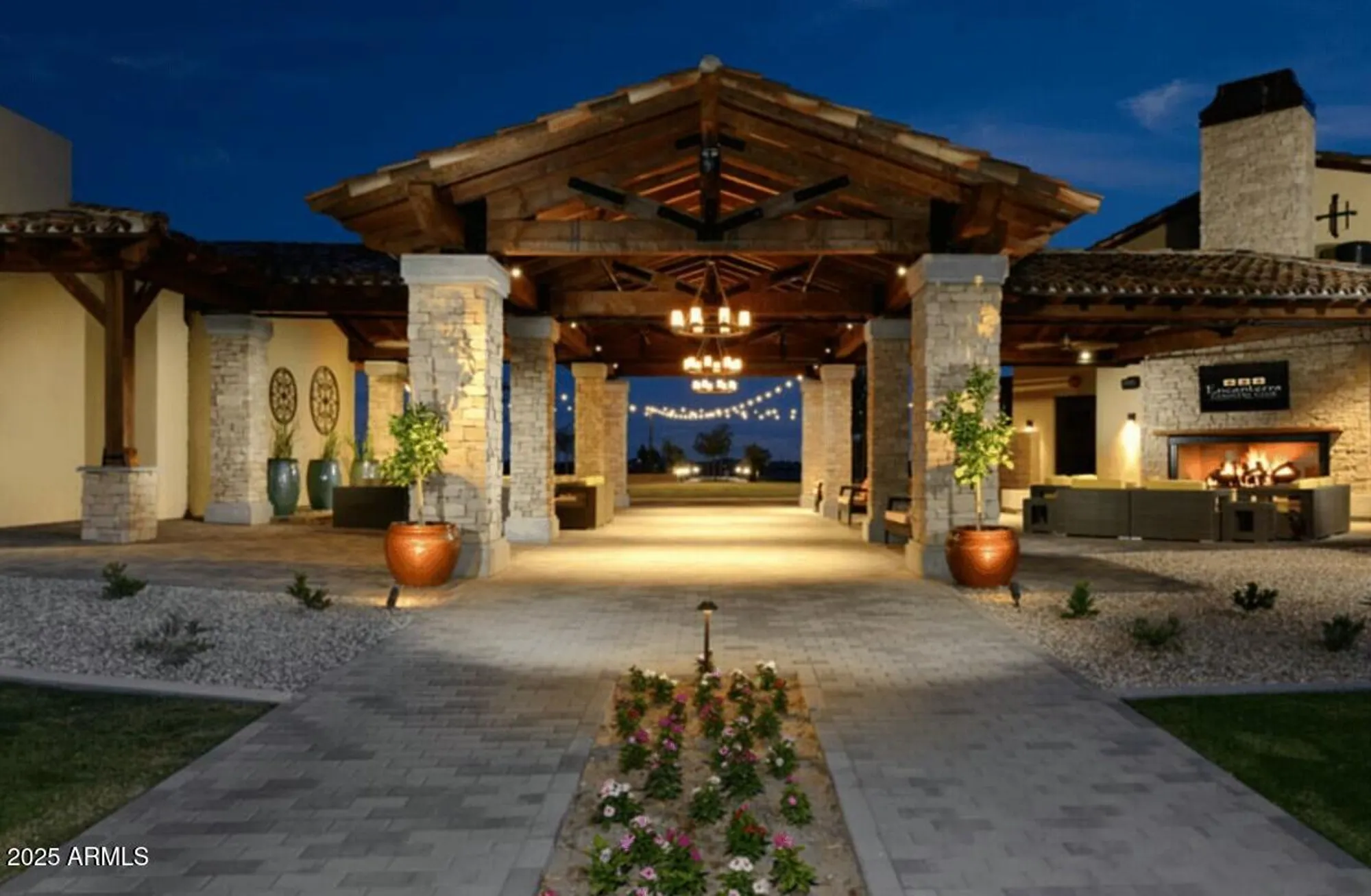 Property Slideshow image 38 of 52 | 210 e bergamot ln, Queen Creek, AZ, 85140