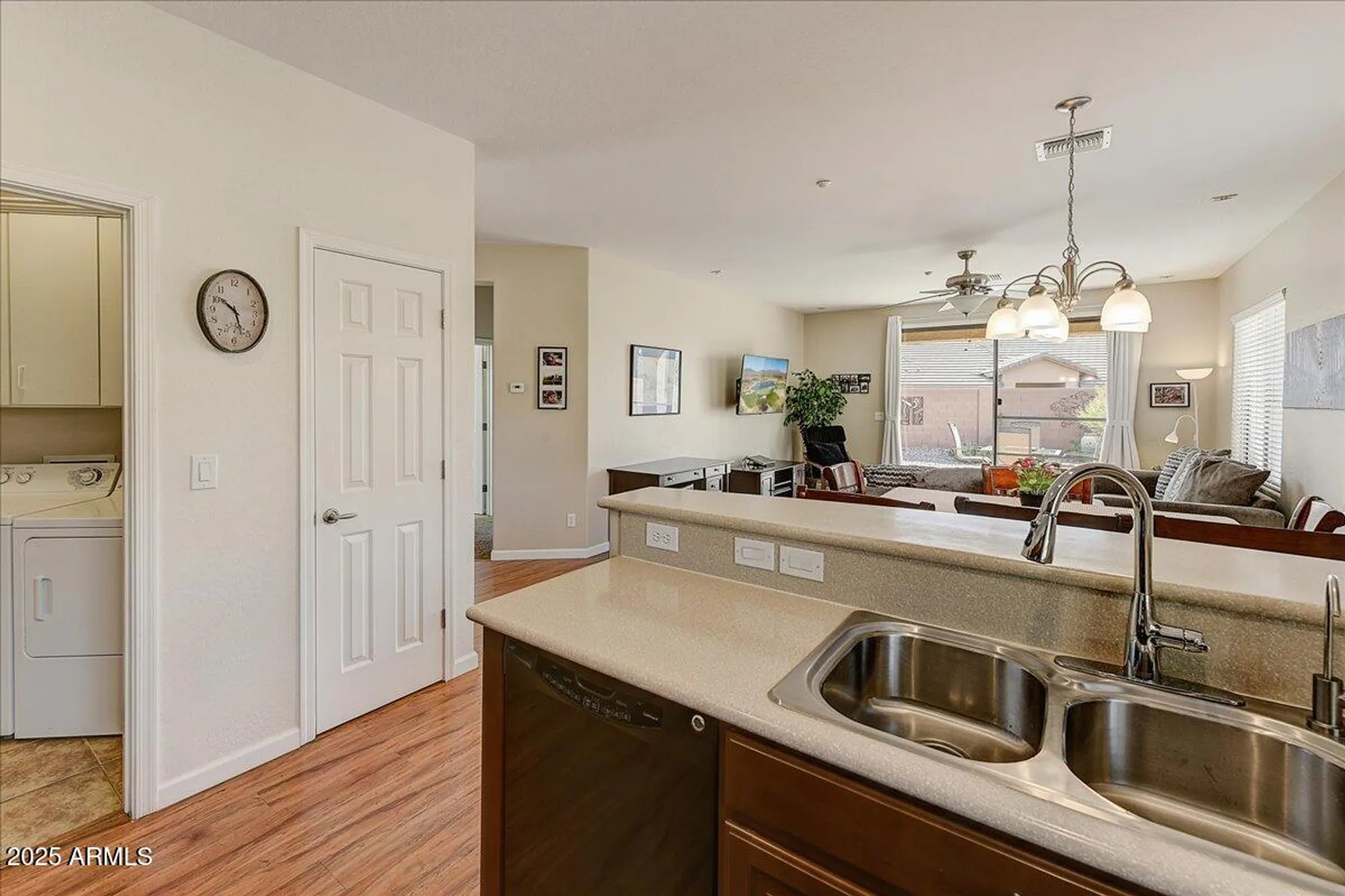 Property Slideshow image 11 of 25 | 1635 w owens way, Anthem, AZ, 85086