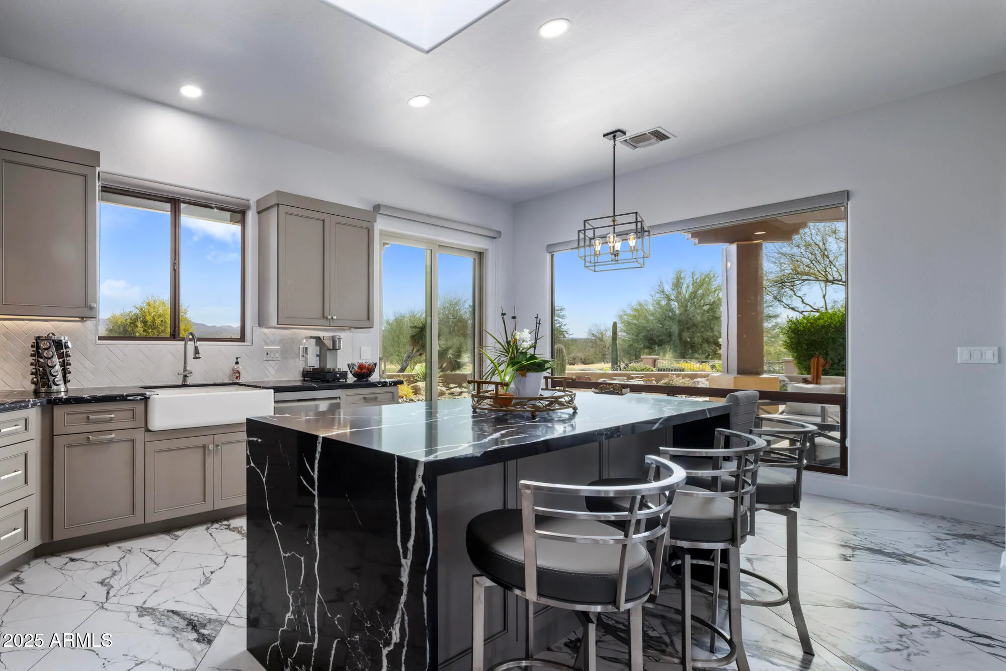 Property Slideshow image 8 of 43 | 19131 e tonto verde dr, Rio Verde, AZ, 85263