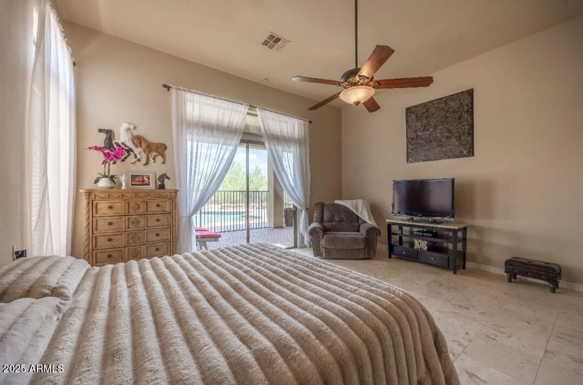 Property Slideshow image 13 of 28 | 41607 n club pointe dr, Phoenix, AZ, 85086