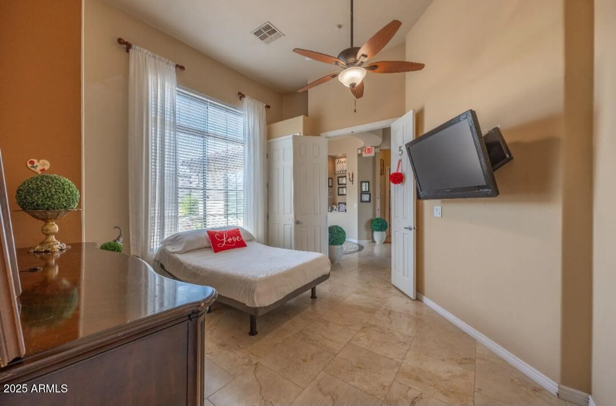 Property Slideshow image 19 of 28 | 41607 n club pointe dr, Phoenix, AZ, 85086