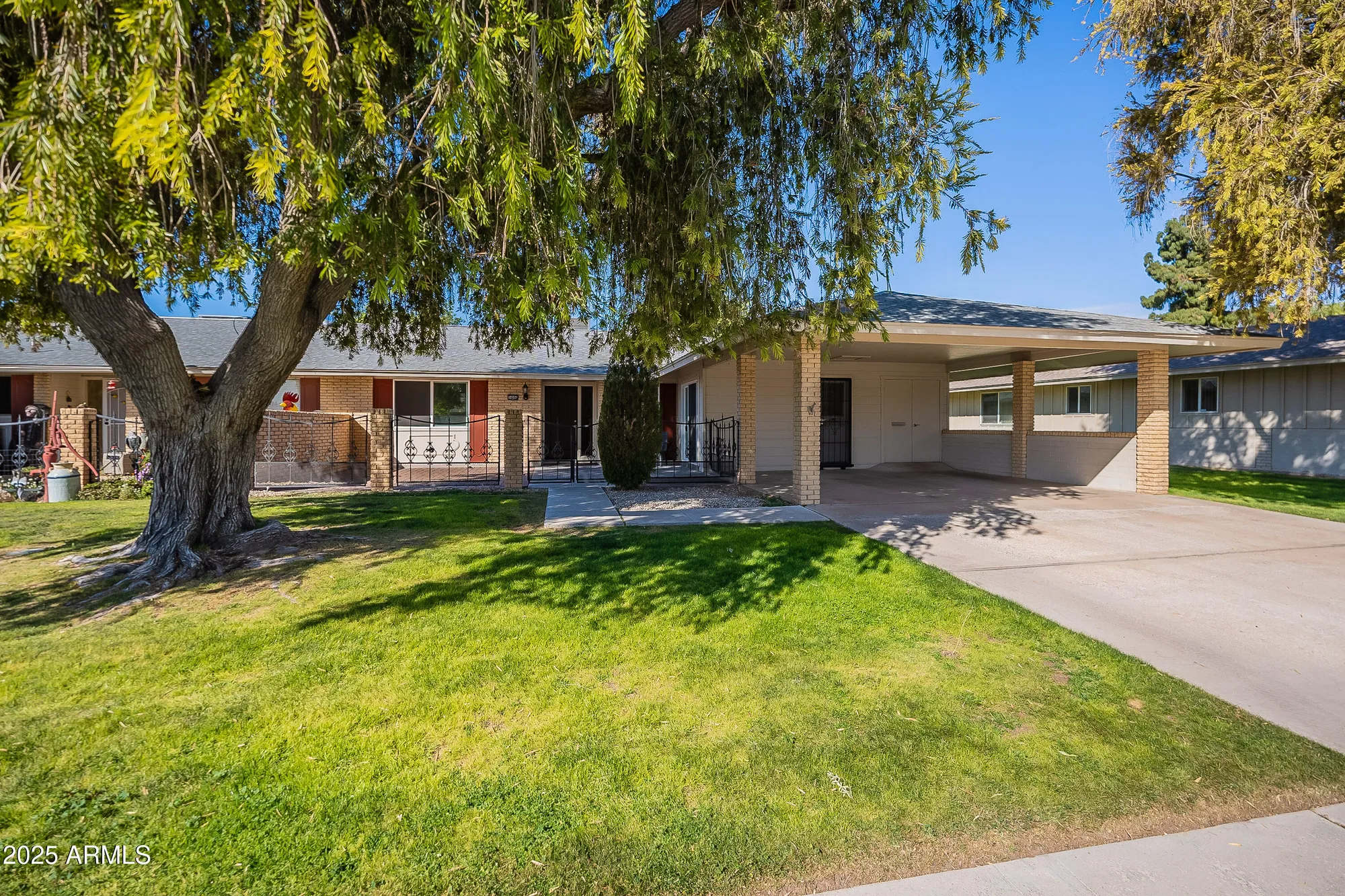 Property Slideshow image 2 of 40 | 14006 n tumblebrook way, Sun City, AZ, 85351