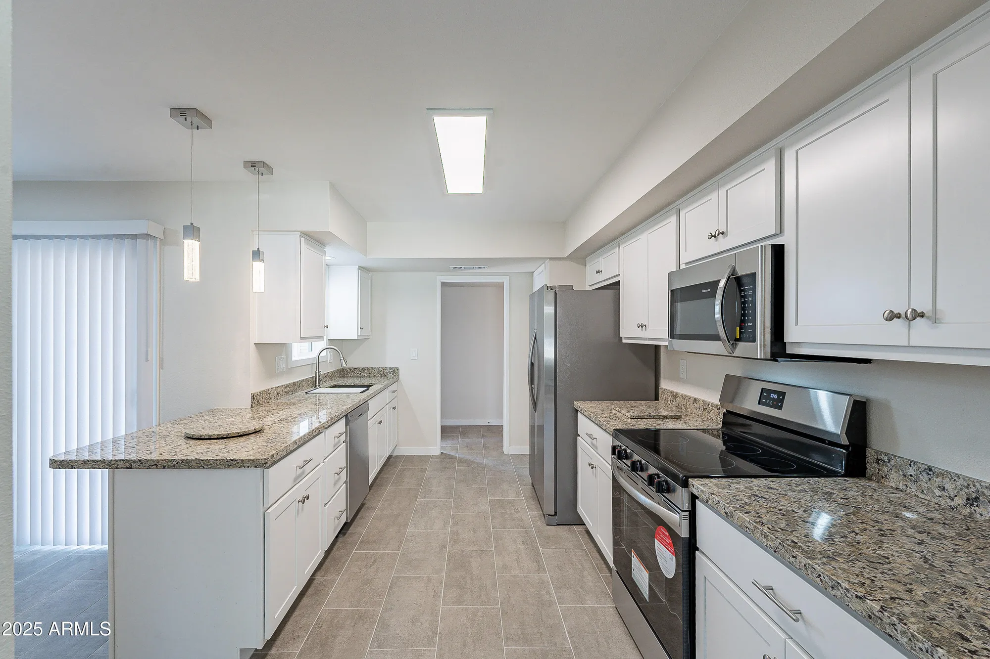 Property Slideshow image 12 of 40 | 14006 n tumblebrook way, Sun City, AZ, 85351