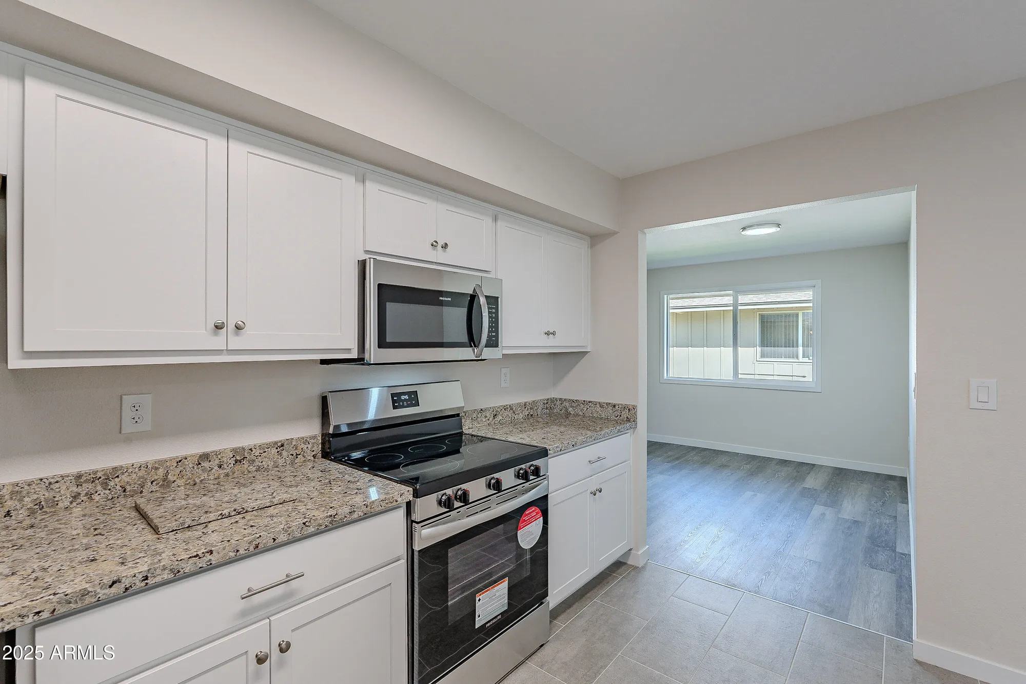 Property Slideshow image 9 of 40 | 14006 n tumblebrook way, Sun City, AZ, 85351