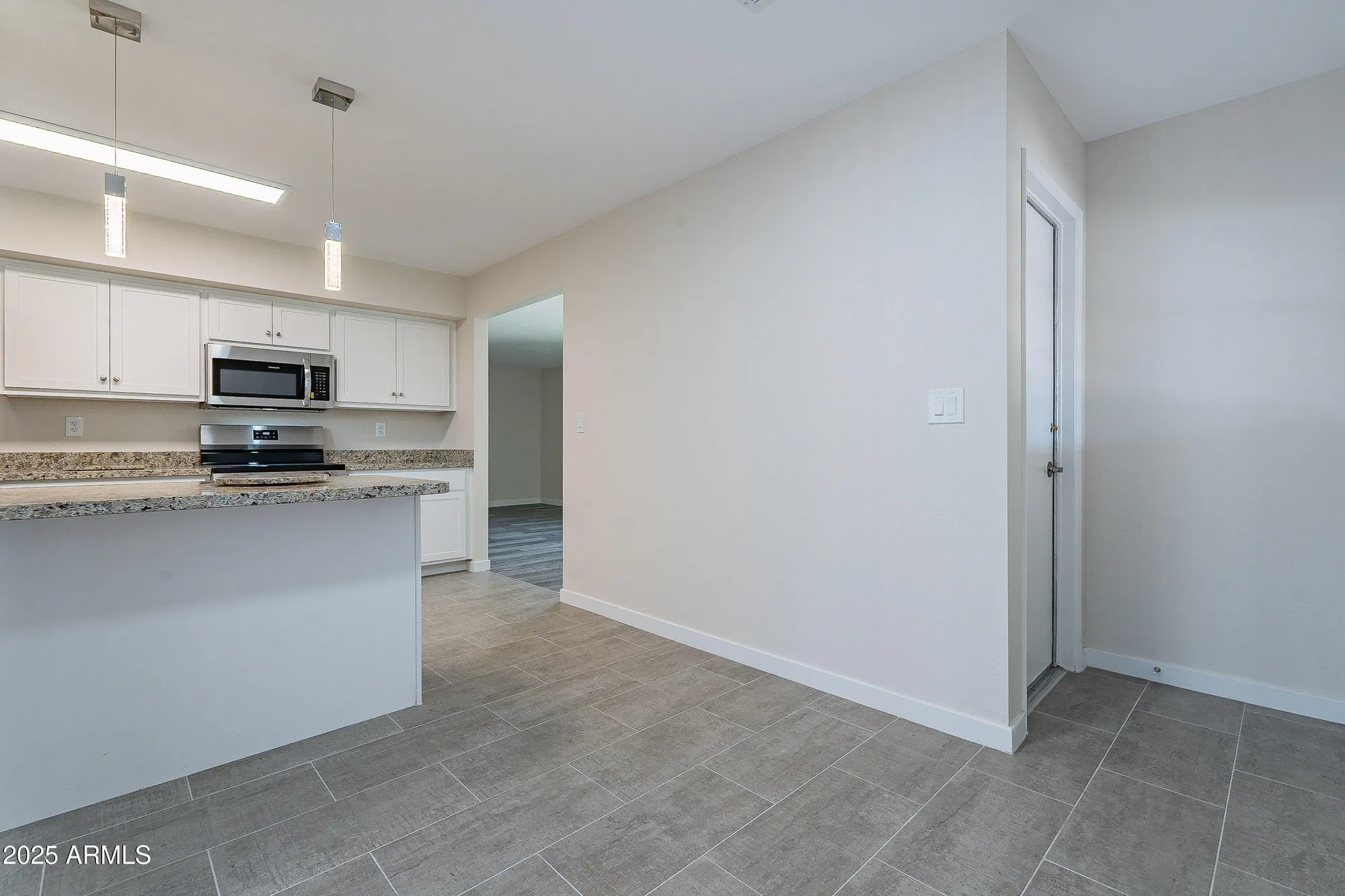 Property Slideshow image 15 of 40 | 14006 n tumblebrook way, Sun City, AZ, 85351