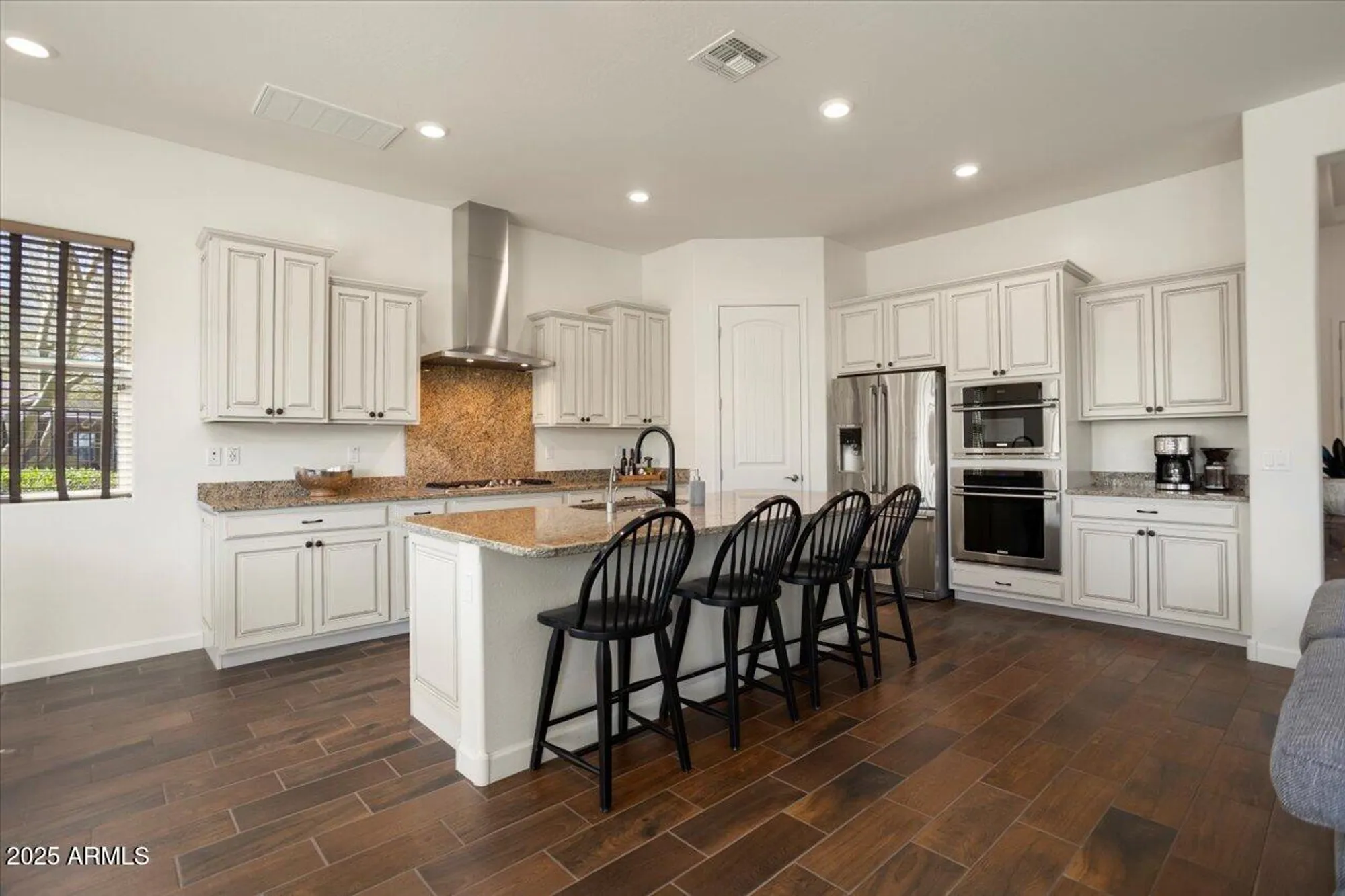 Property Slideshow image 15 of 51 | 4683 n 206th ln, Buckeye, AZ, 85396