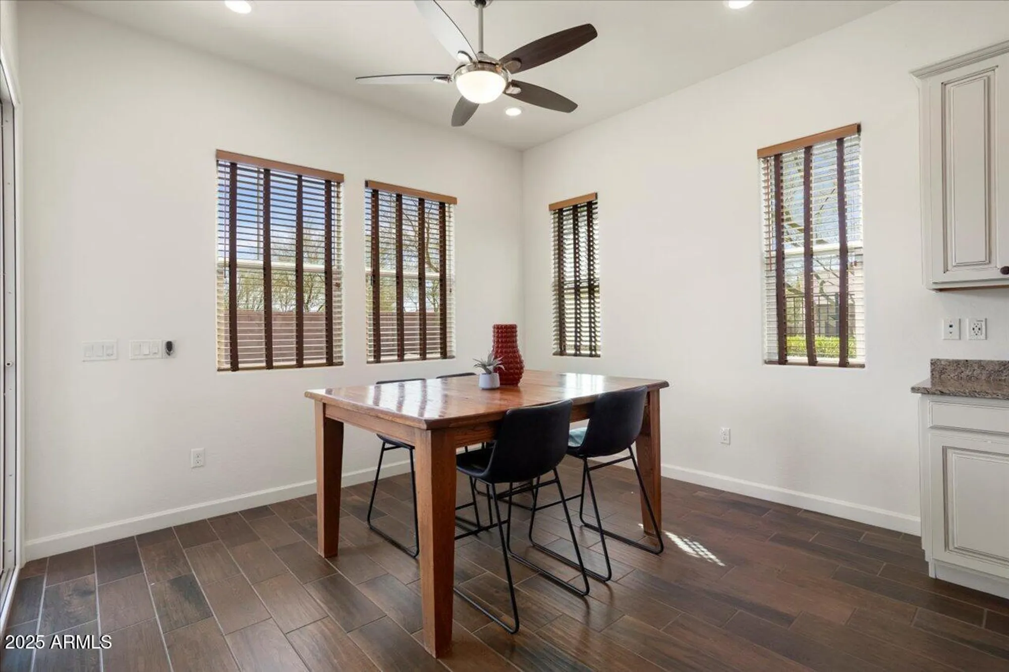 Property Slideshow image 20 of 51 | 4683 n 206th ln, Buckeye, AZ, 85396