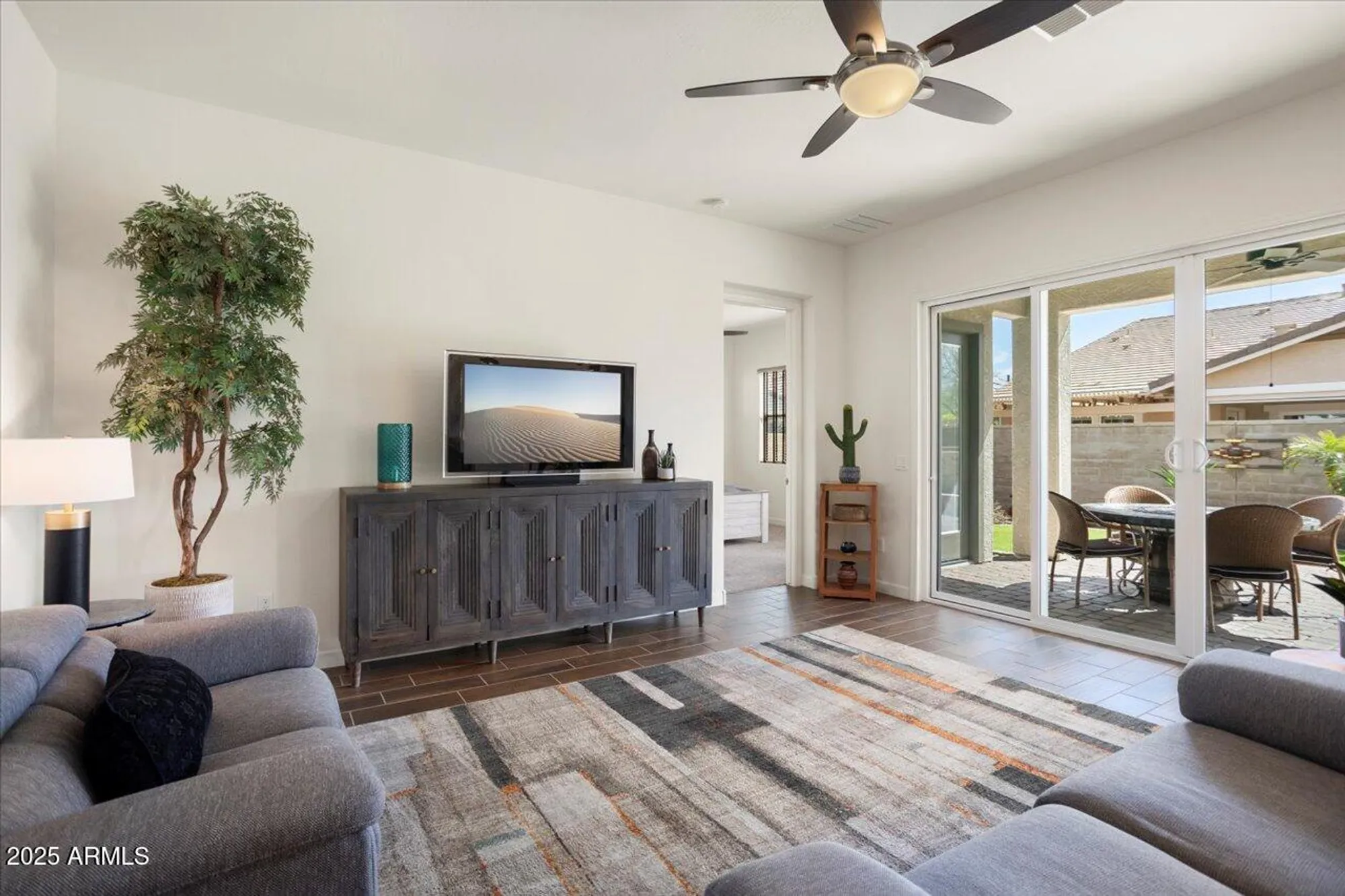 Property Slideshow image 11 of 51 | 4683 n 206th ln, Buckeye, AZ, 85396