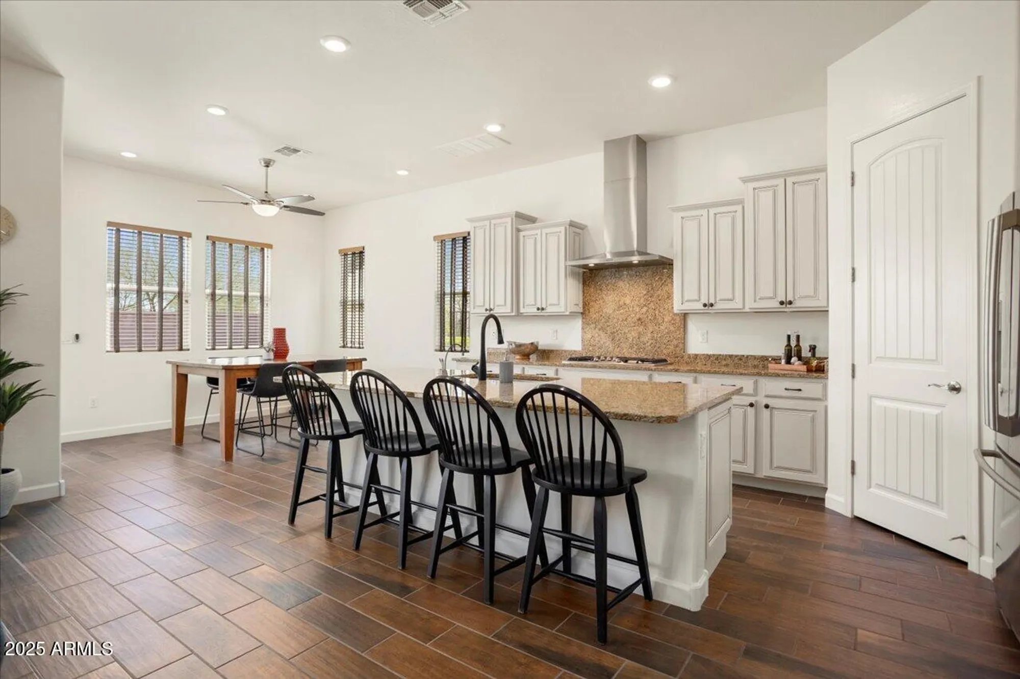 Property Slideshow image 14 of 51 | 4683 n 206th ln, Buckeye, AZ, 85396