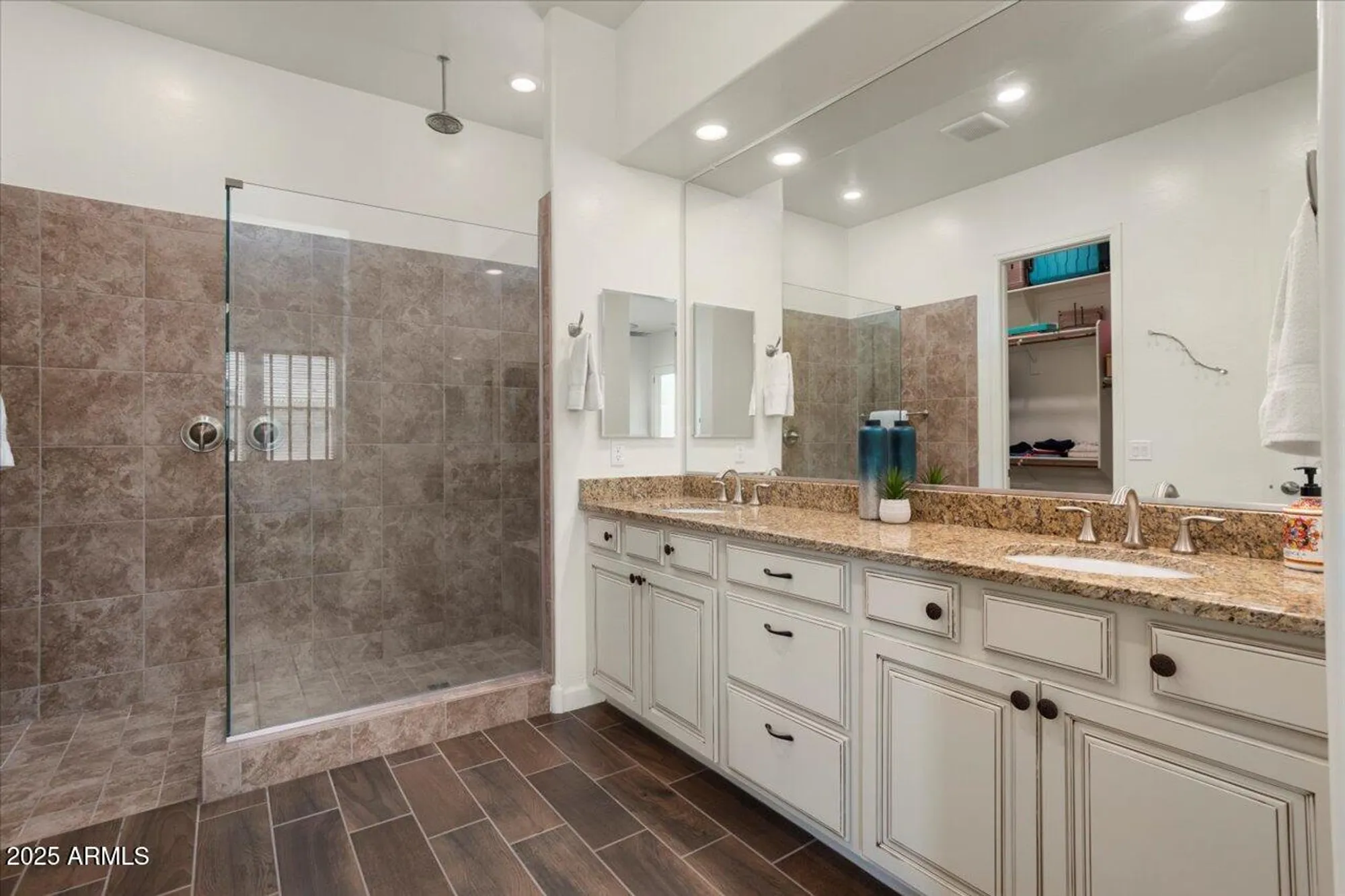 Property Slideshow image 25 of 51 | 4683 n 206th ln, Buckeye, AZ, 85396