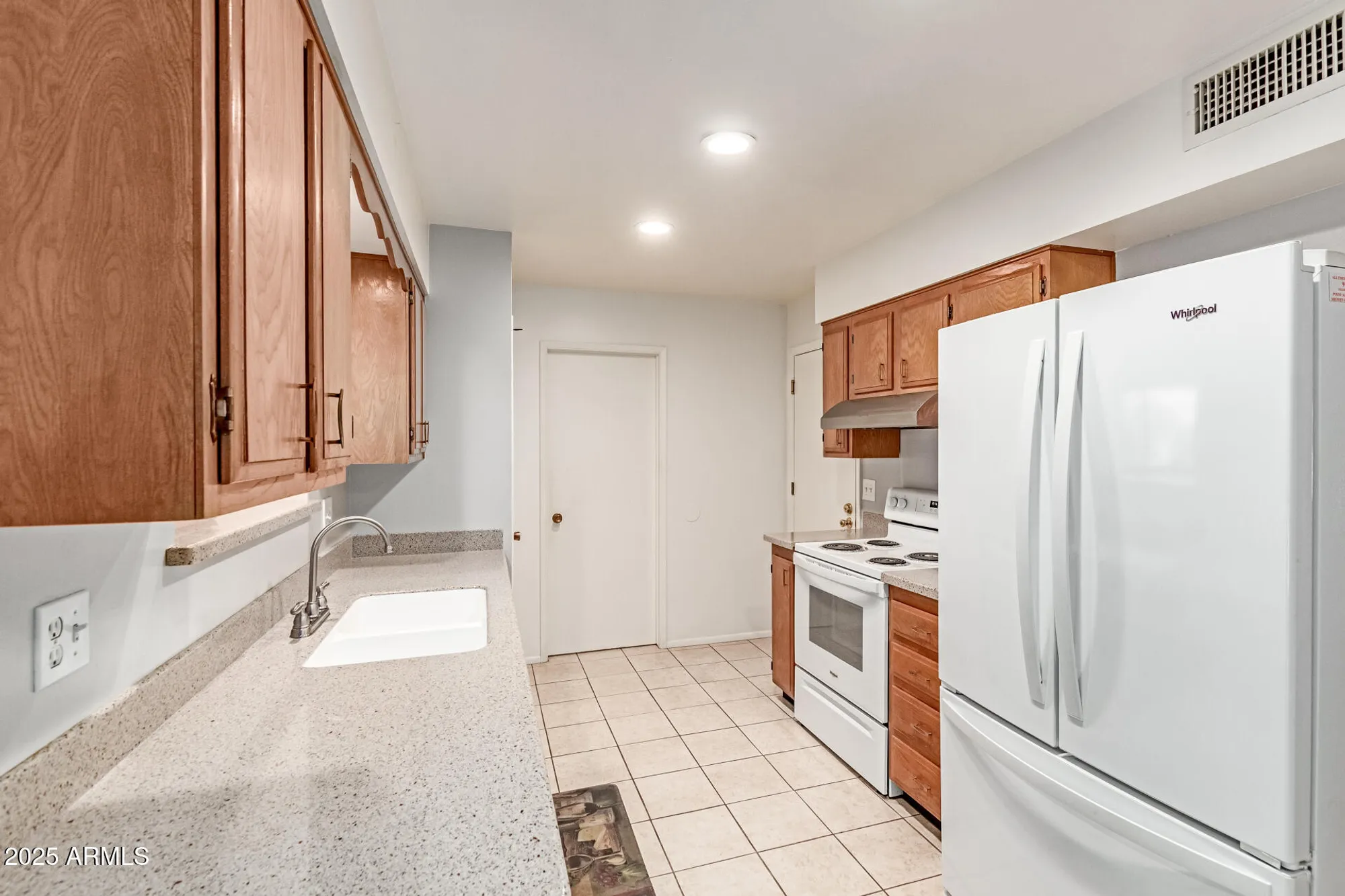 Property Slideshow image 10 of 28 | 10329 w floriade dr, Sun City, AZ, 85351