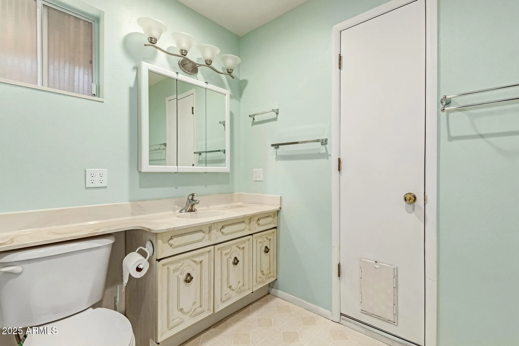 Property Slideshow image 17 of 28 | 10329 w floriade dr, Sun City, AZ, 85351