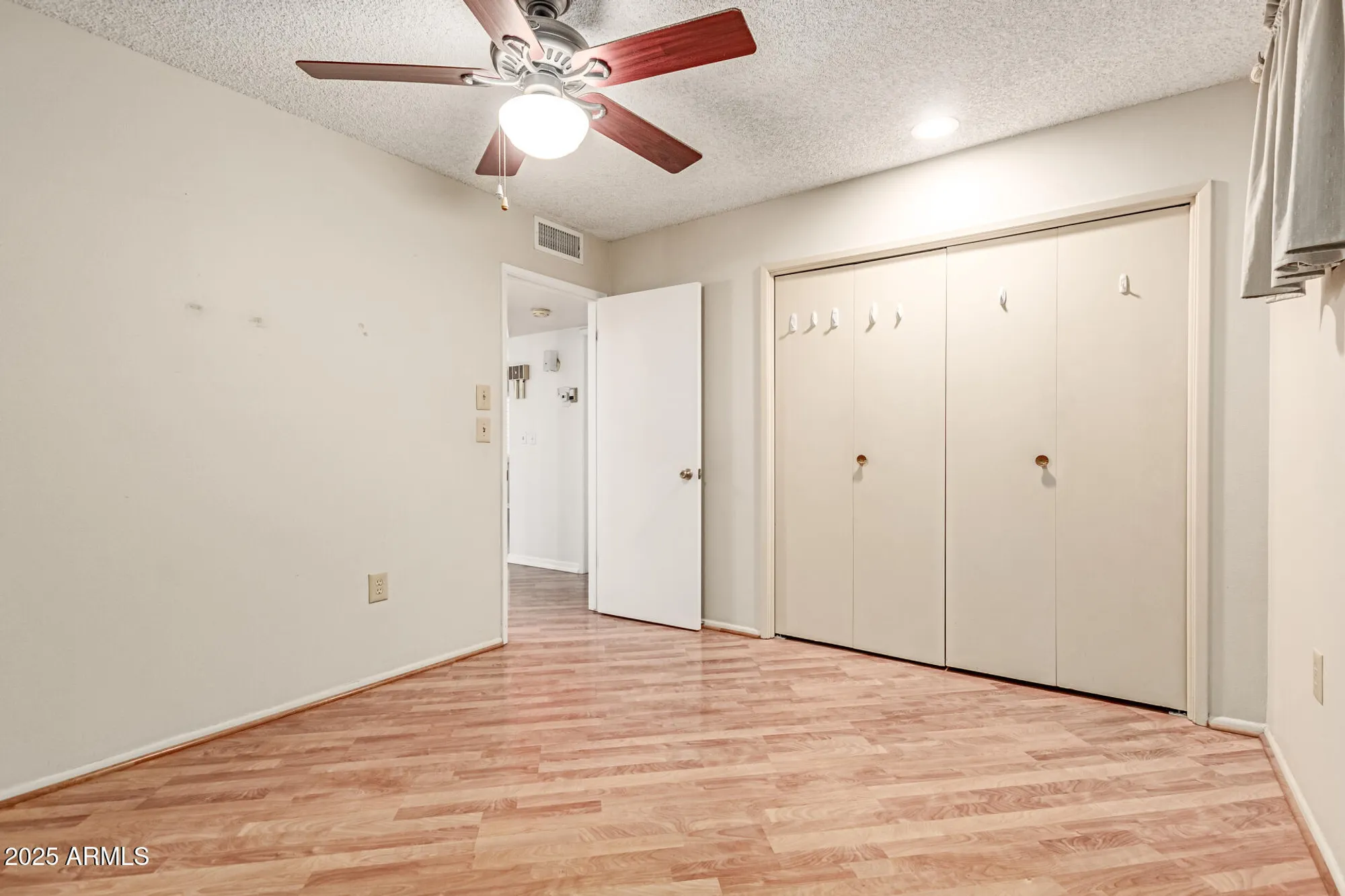 Property Slideshow image 16 of 28 | 10329 w floriade dr, Sun City, AZ, 85351