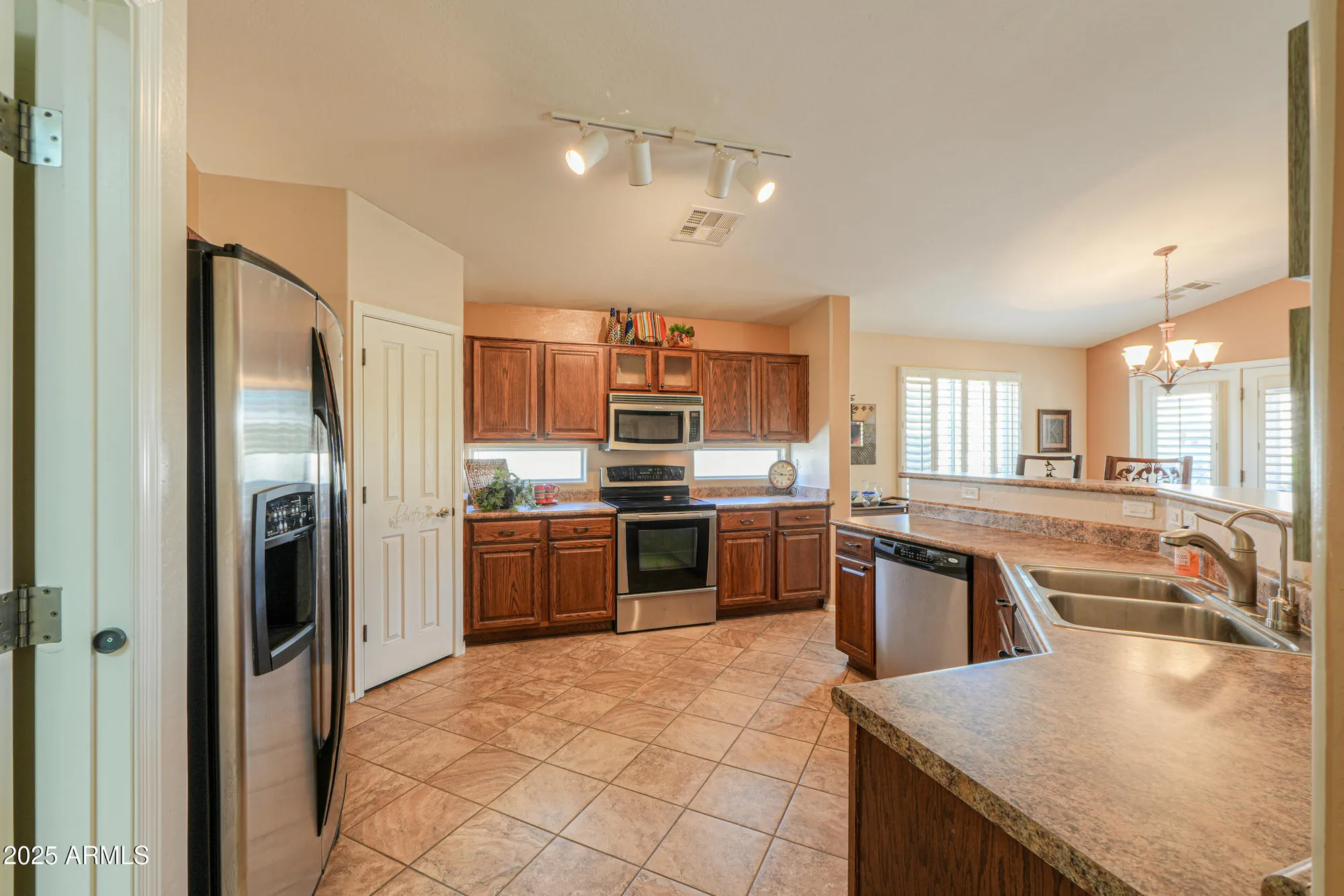 Property Slideshow image 14 of 41 | 2408 e fiesta dr, Casa Grande, AZ, 85194