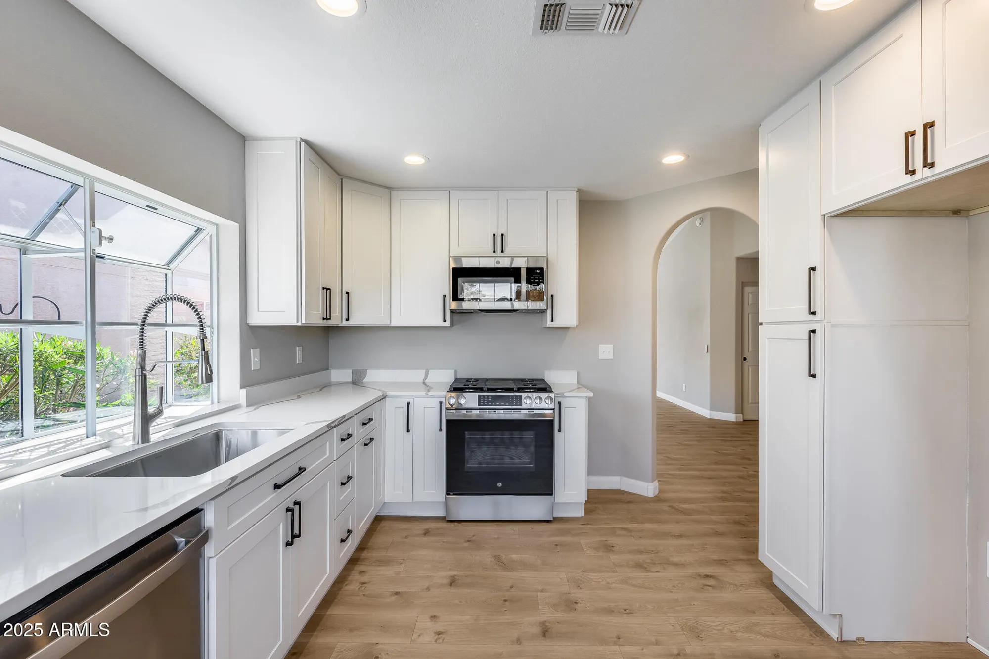 Property Slideshow image 3 of 37 | 9513 e hercules dr, Sun Lakes, AZ, 85248