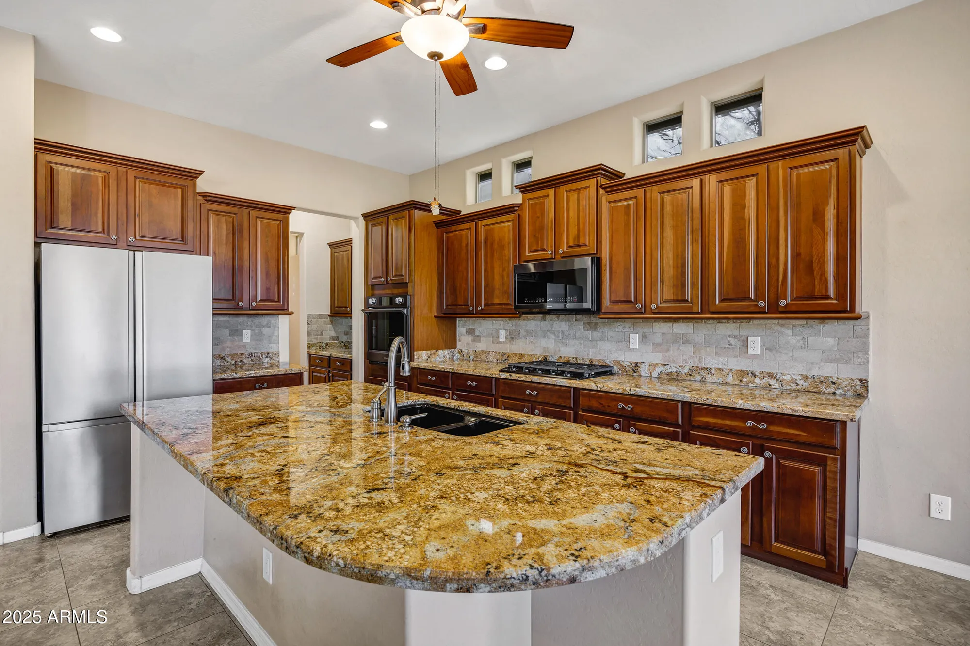 Property Slideshow image 3 of 56 | 42988 w misty morning ln, Maricopa, AZ, 85138