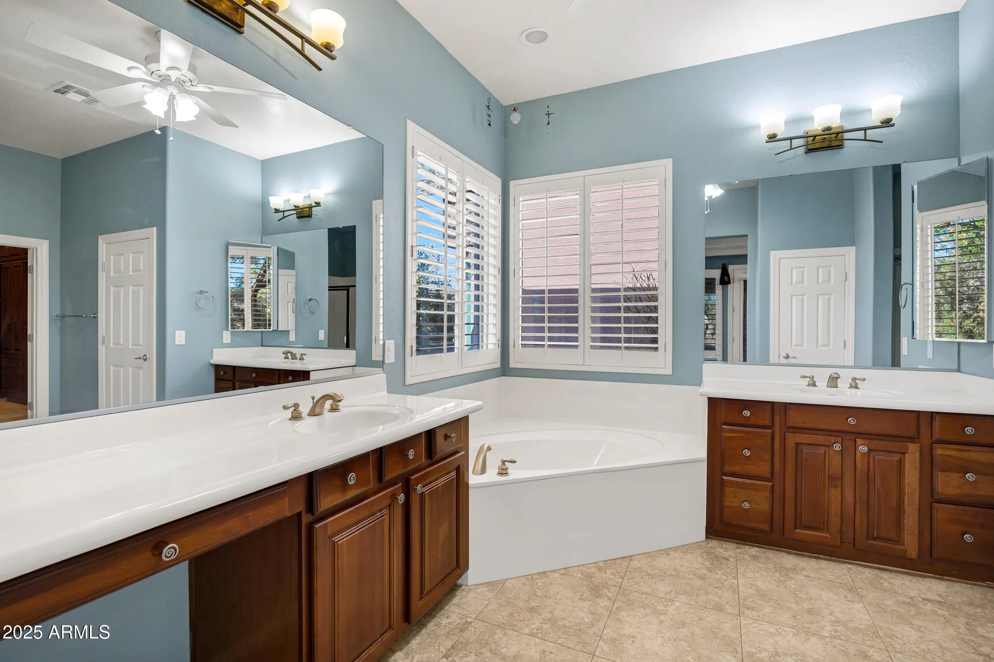 Property Slideshow image 11 of 56 | 42988 w misty morning ln, Maricopa, AZ, 85138