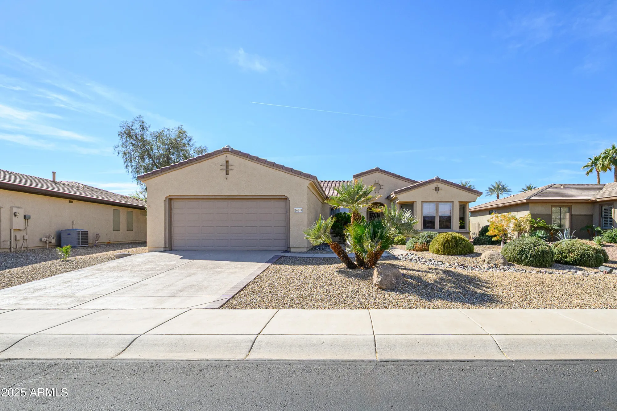 Property Slideshow image 1 of 33 | 16949 w oasis springs way, Surprise, AZ, 85387