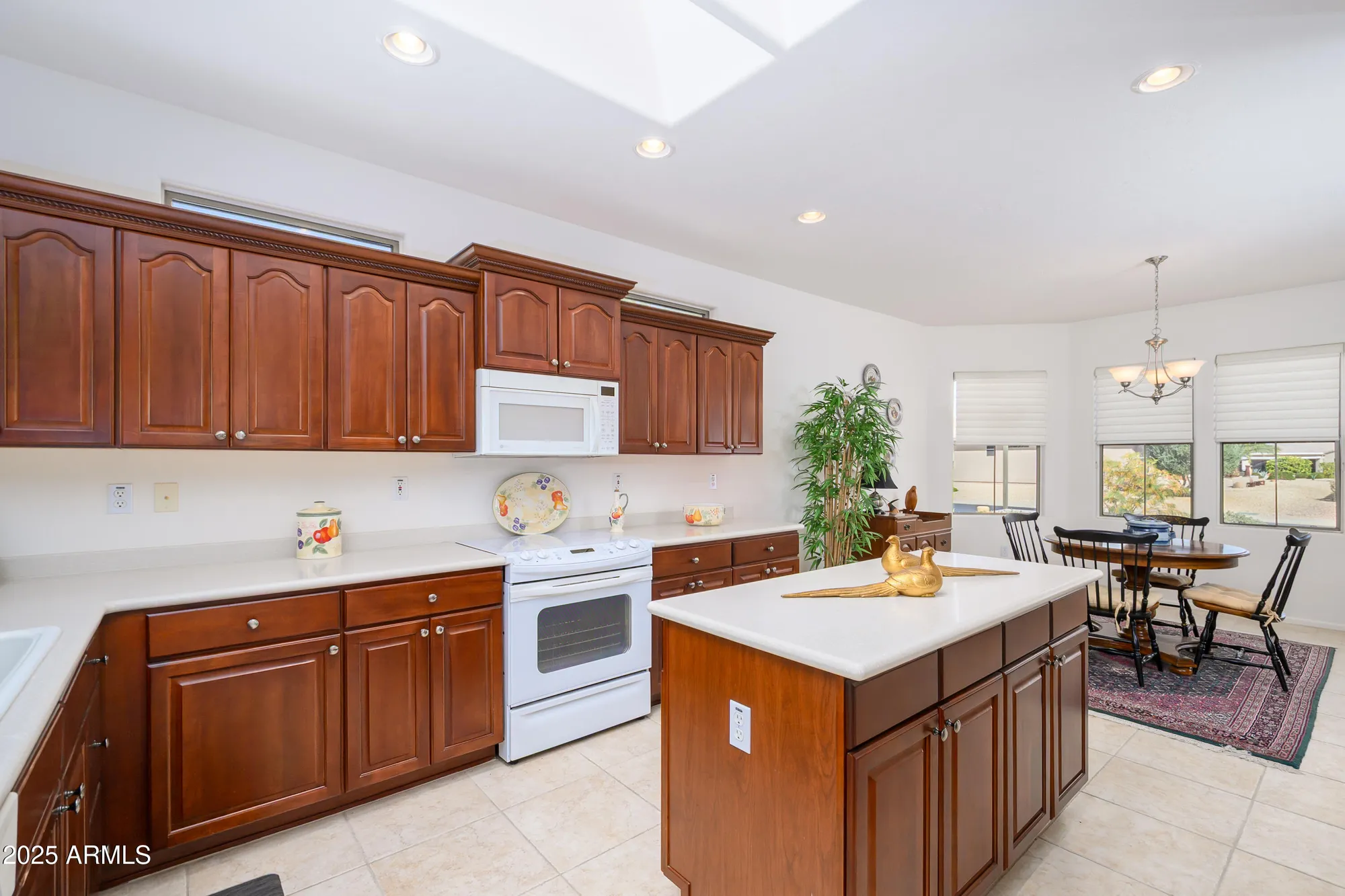 Property Slideshow image 10 of 33 | 16949 w oasis springs way, Surprise, AZ, 85387