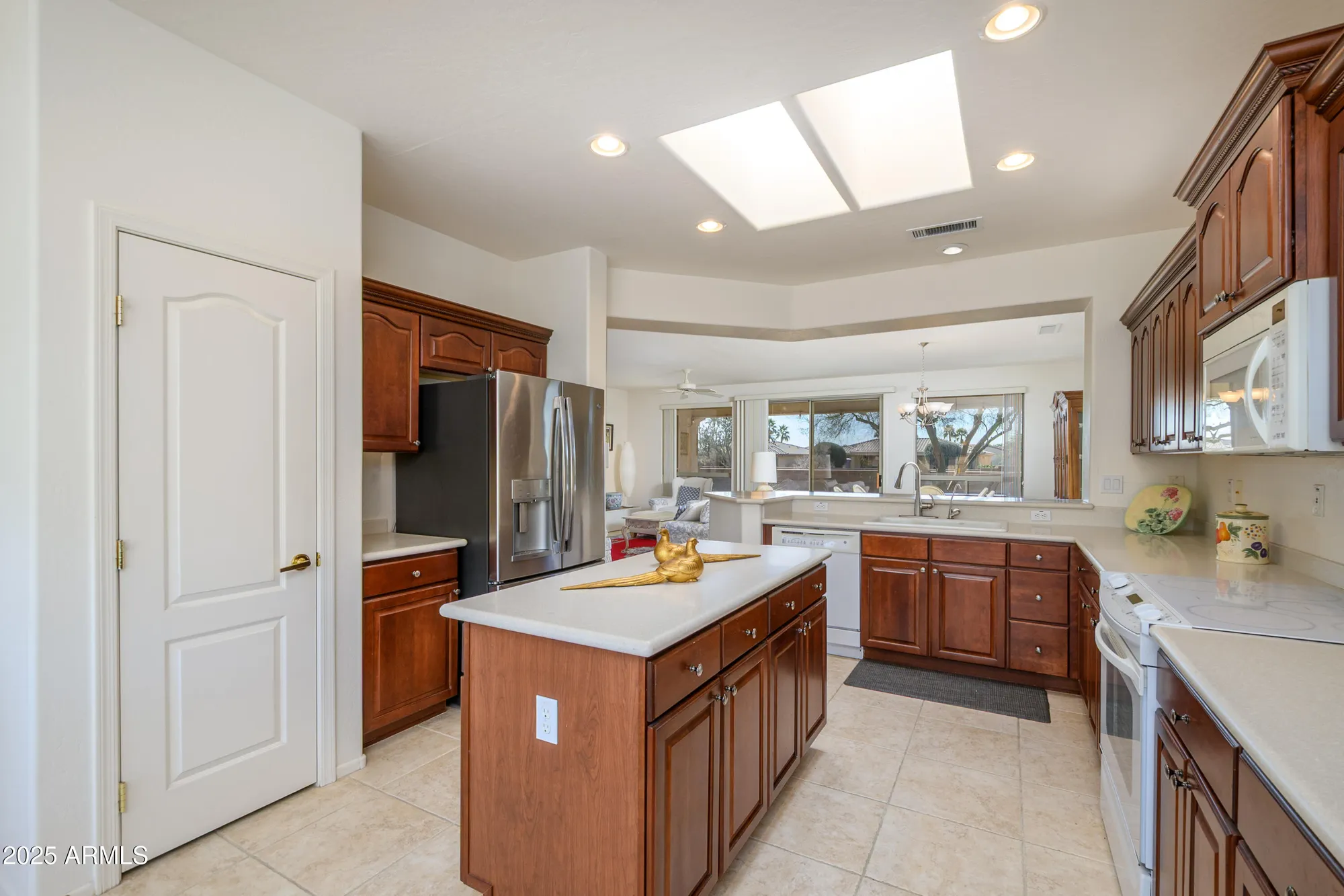 Property Slideshow image 11 of 33 | 16949 w oasis springs way, Surprise, AZ, 85387