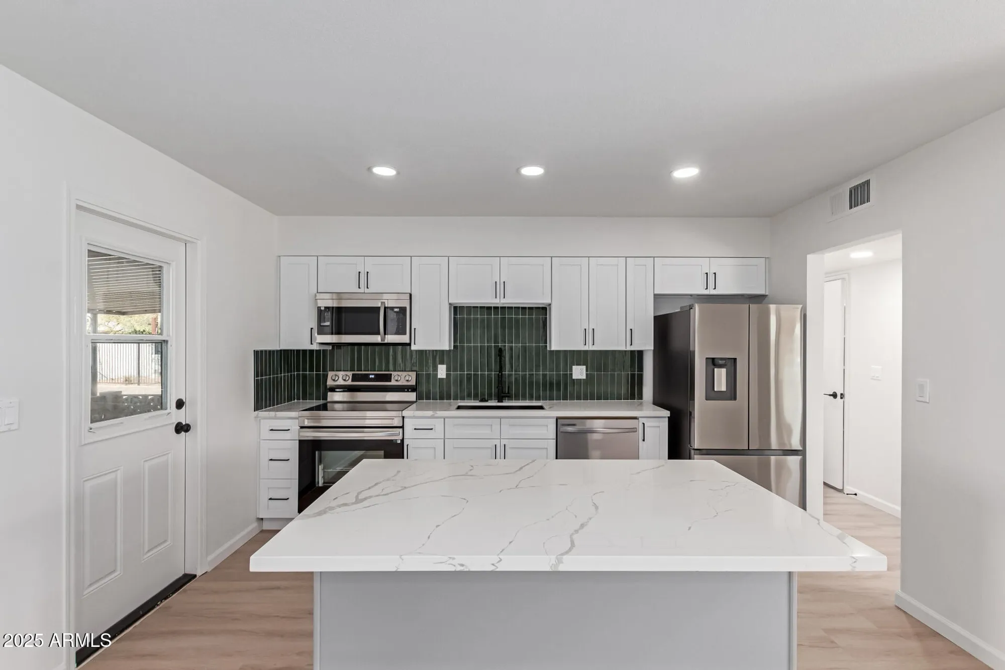 Property Slideshow image 1 of 25 | 10815 w crosby dr, Sun City, AZ, 85351