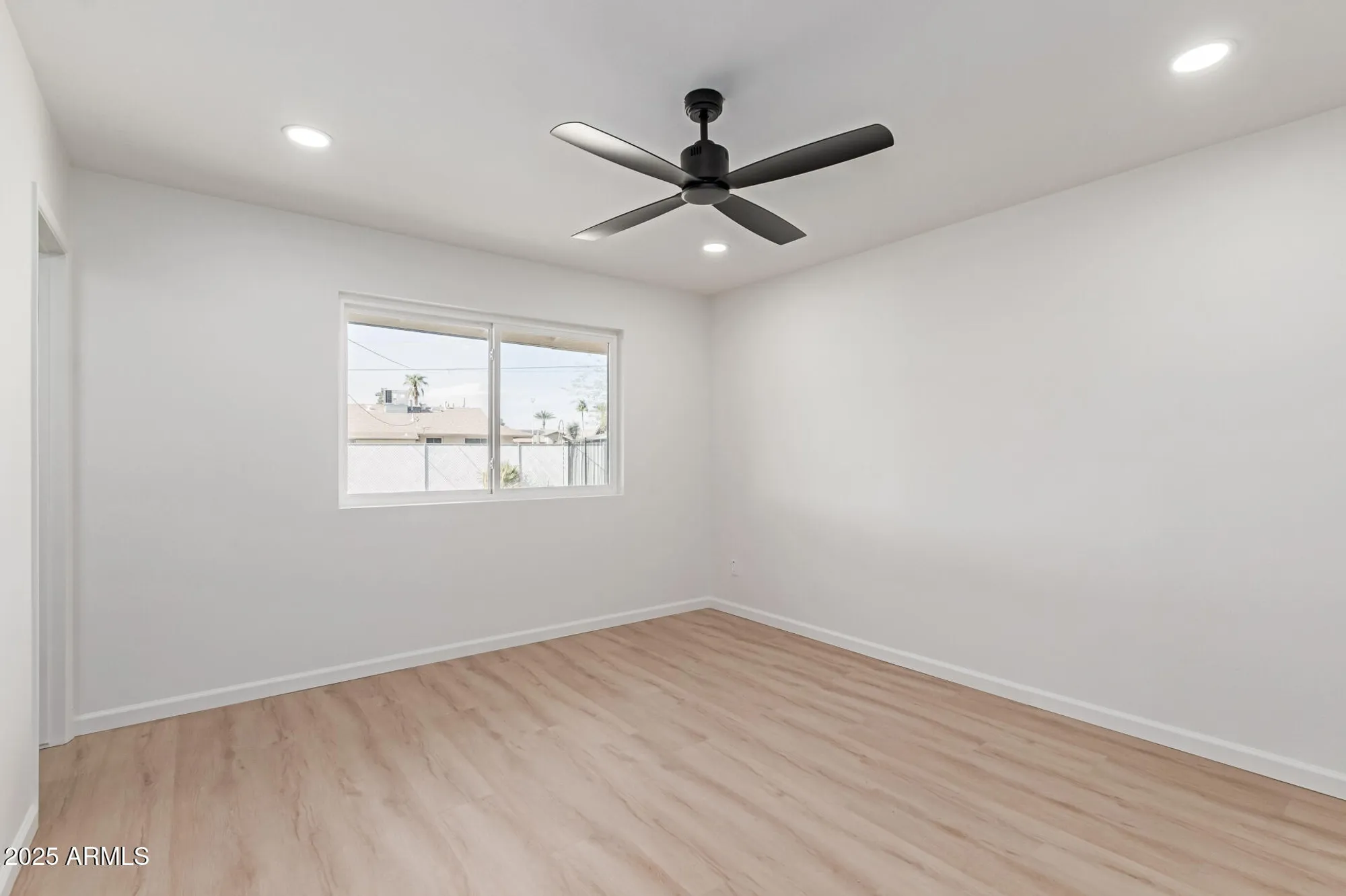 Property Slideshow image 16 of 25 | 10815 w crosby dr, Sun City, AZ, 85351